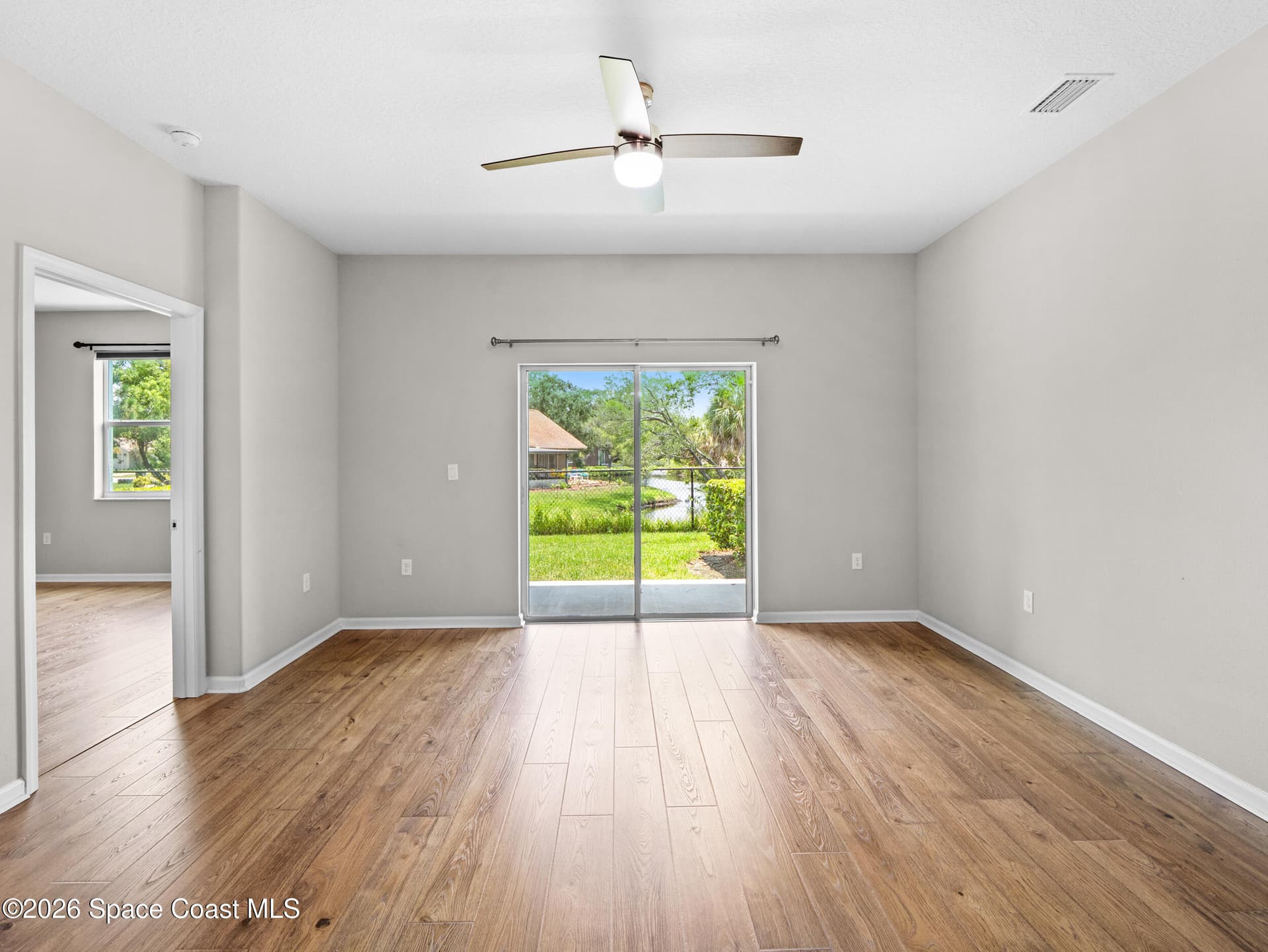 3931 Playa Del Sol Drive 104 photo 12