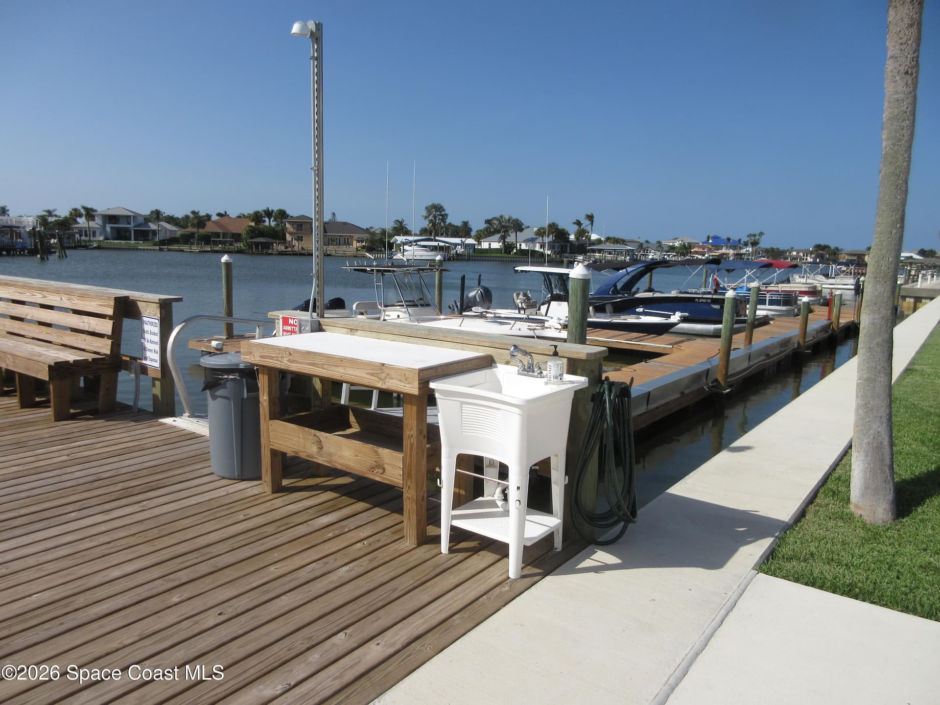325 N Causeway D107 photo 6