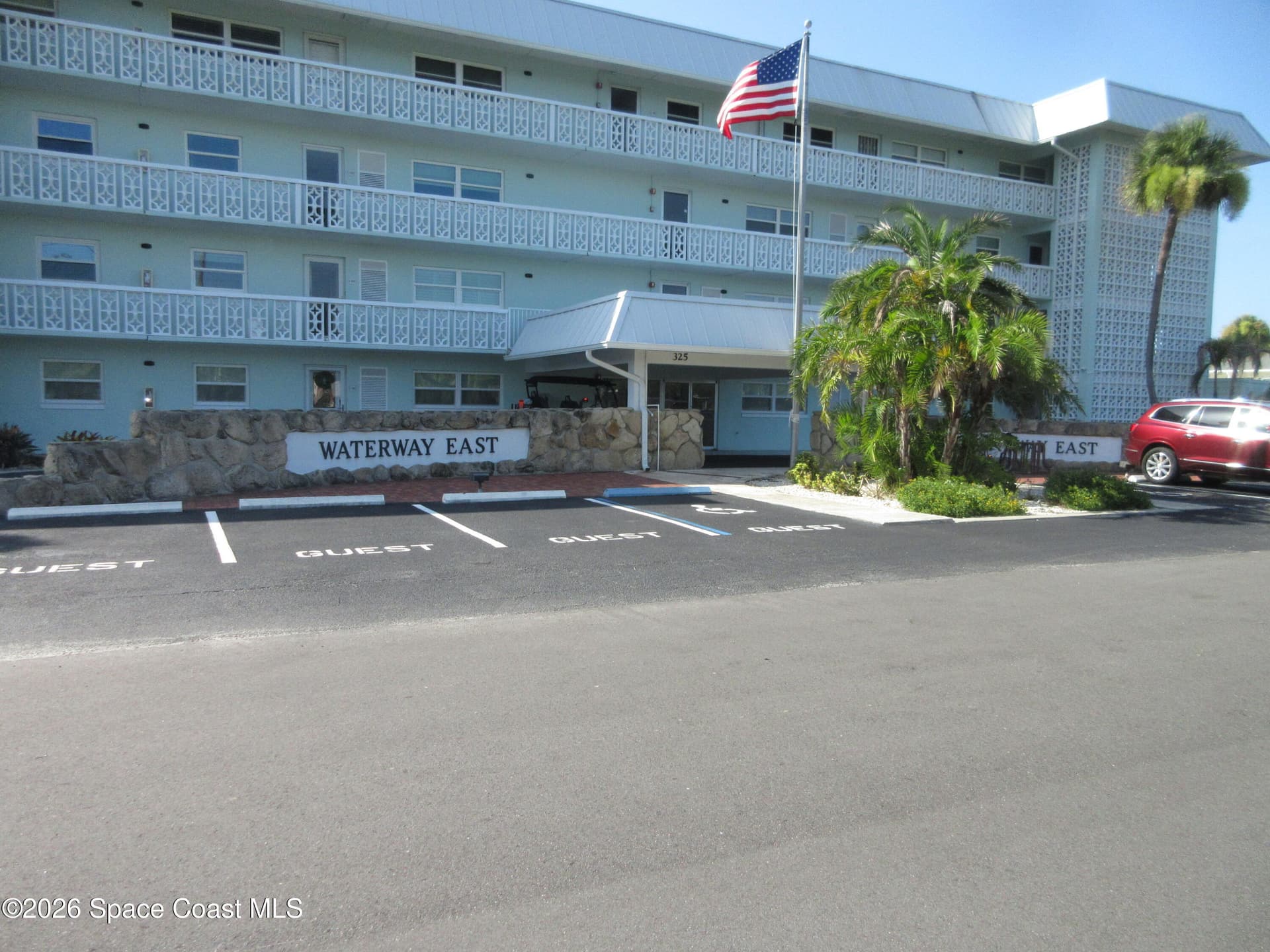 325 N Causeway D107 photo 1