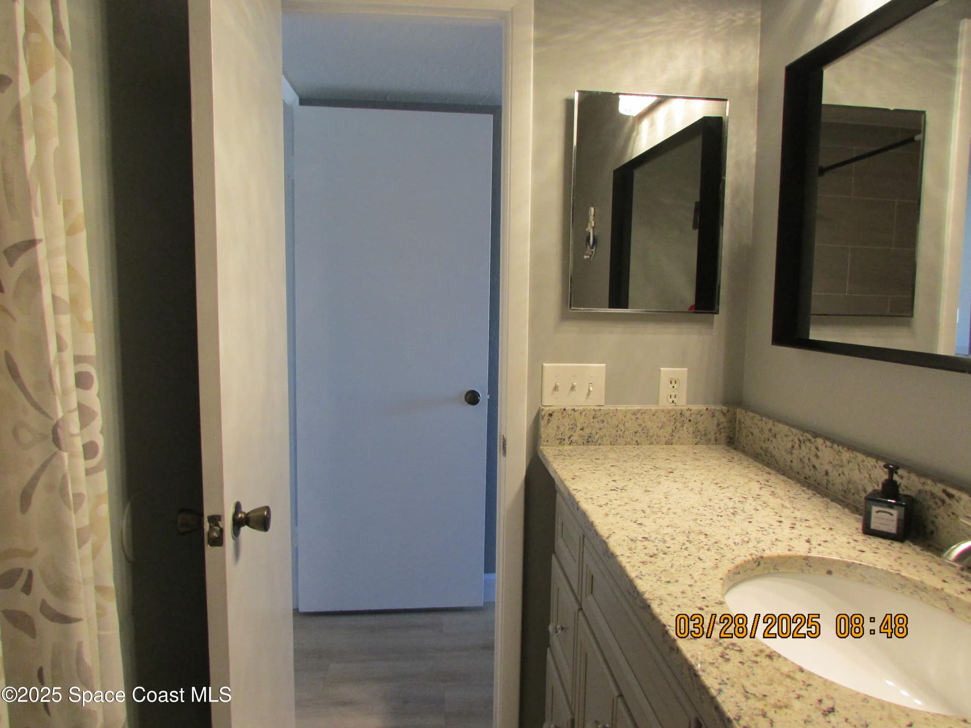1850 Charlesmont Drive 7118 photo 14