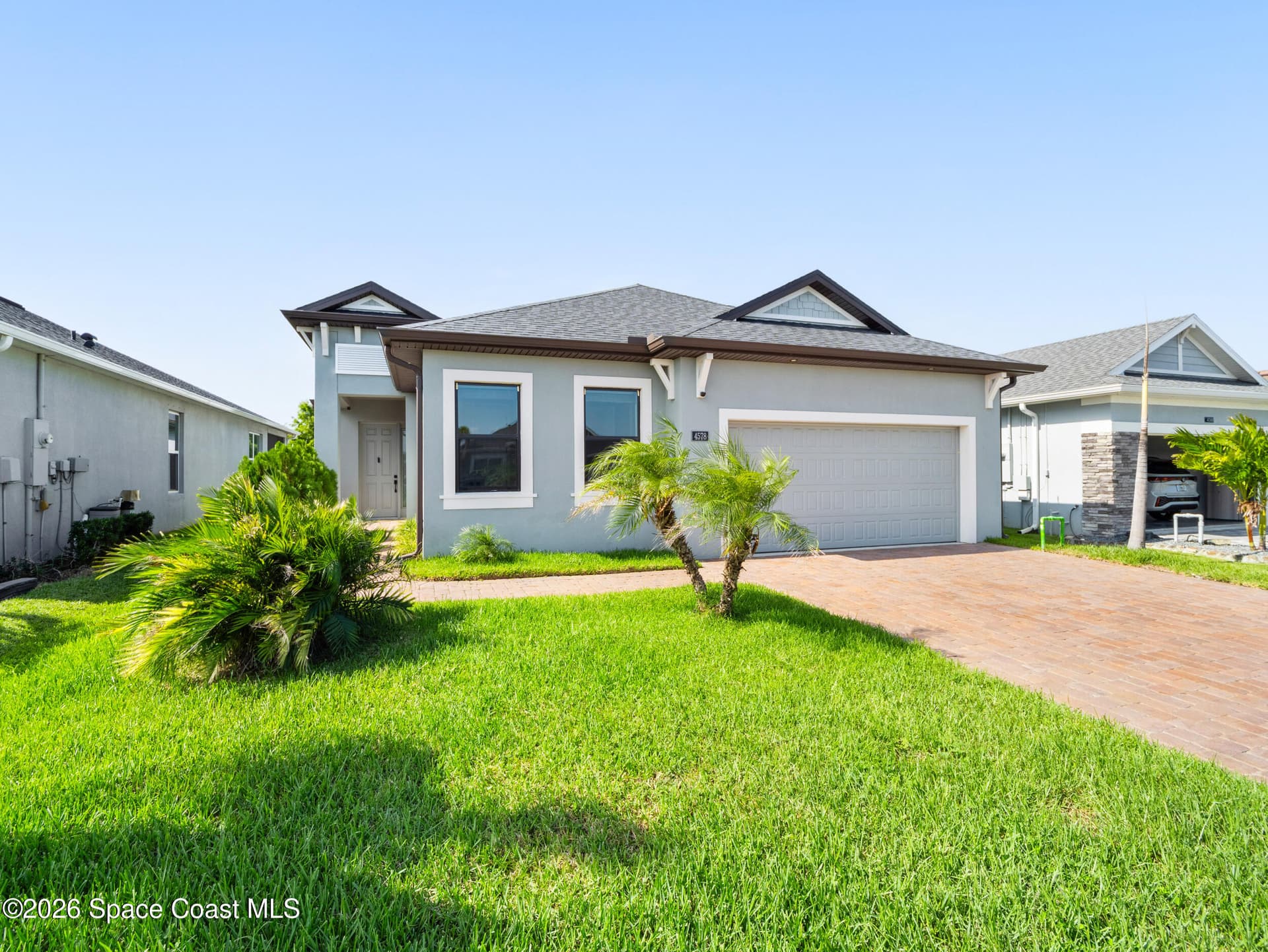 4578 Trovita Circle photo 1