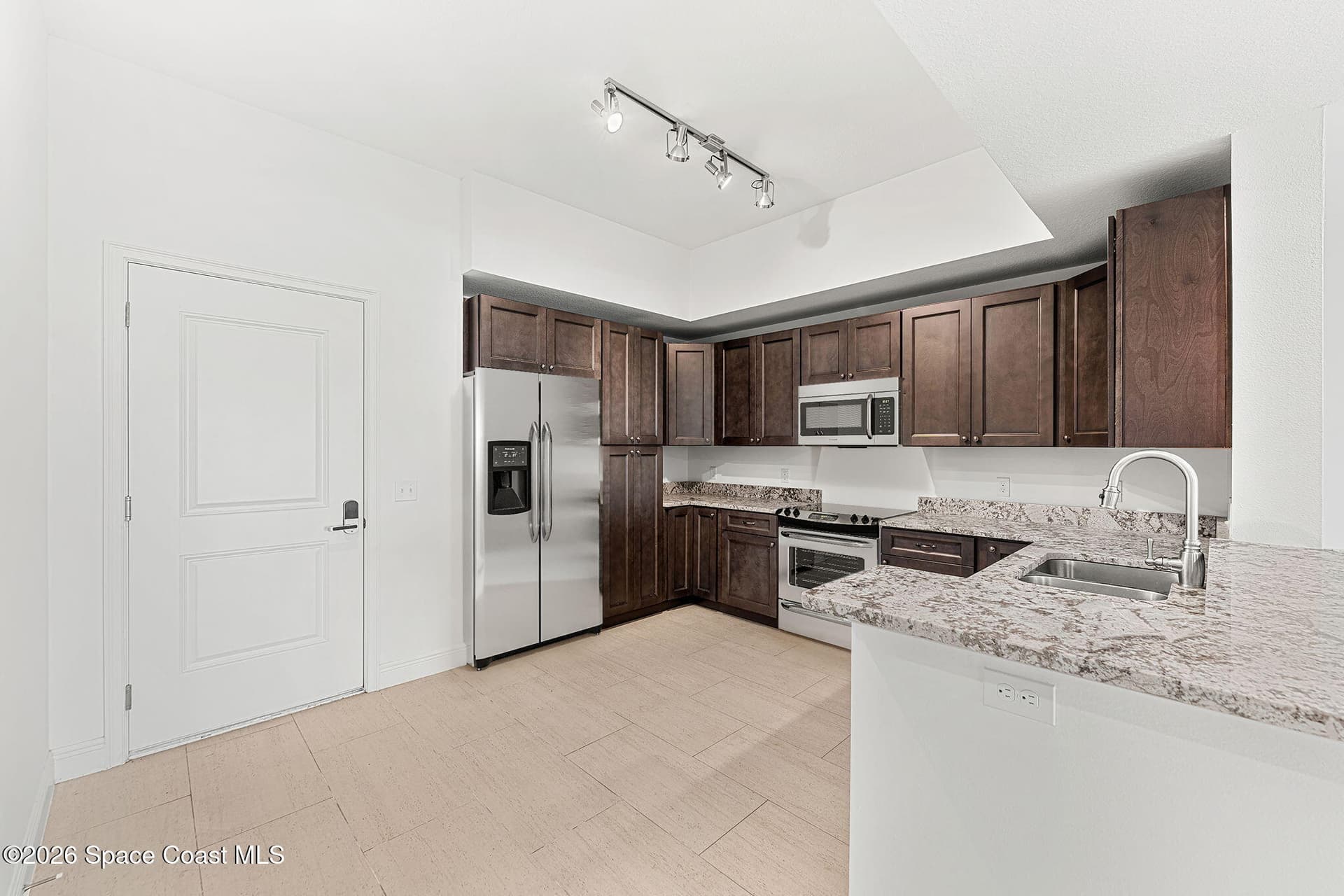 735 Pilot Lane 1011 photo 17