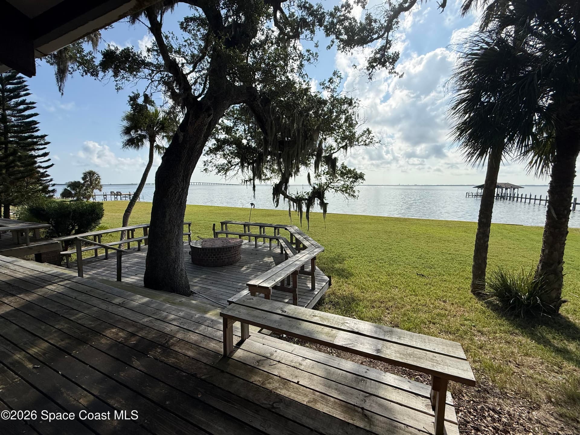 6855 Riveredge Drive photo 3