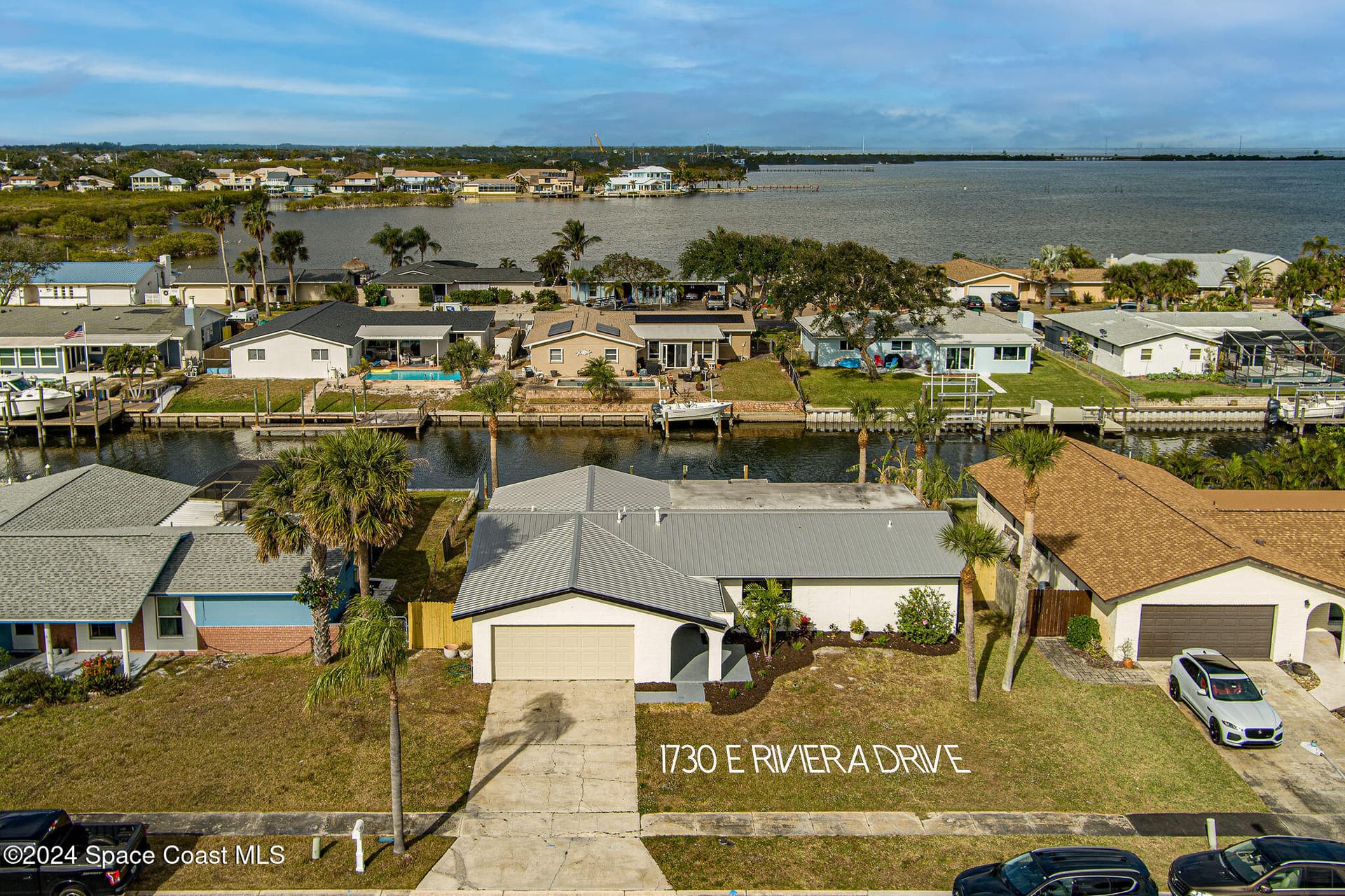 1730 E Riviera Drive photo 2