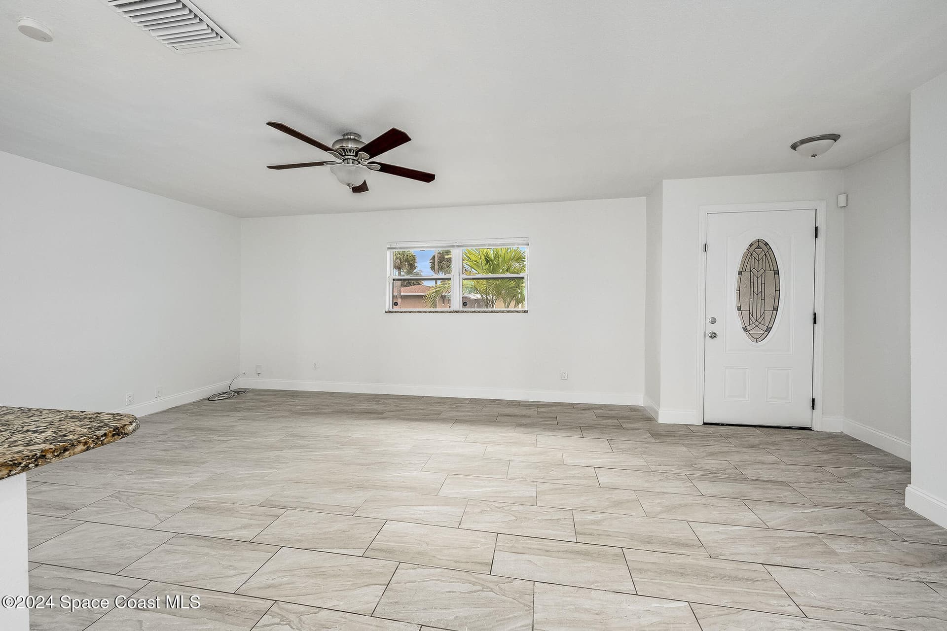 1730 E Riviera Drive photo 4