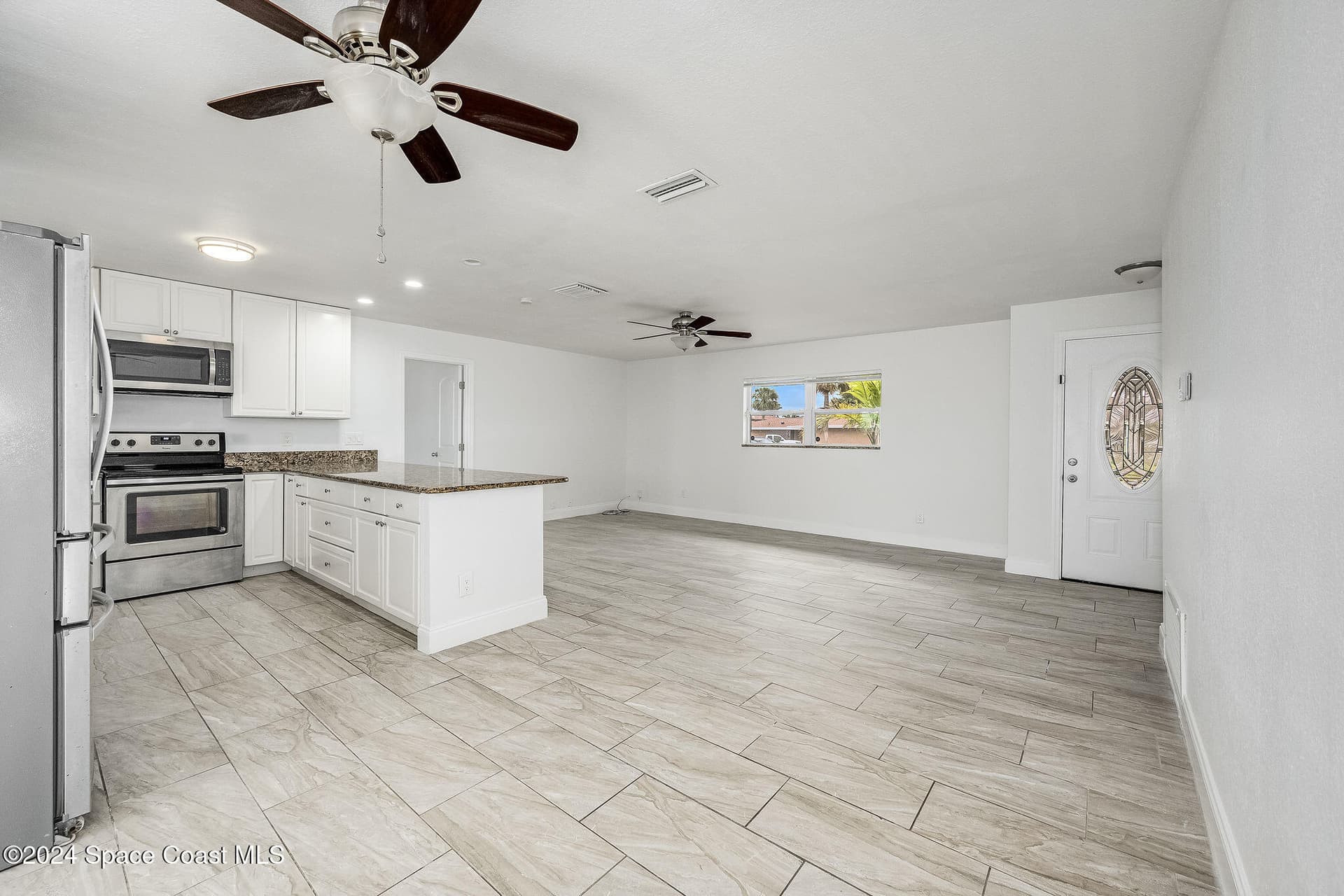 1730 E Riviera Drive photo 5