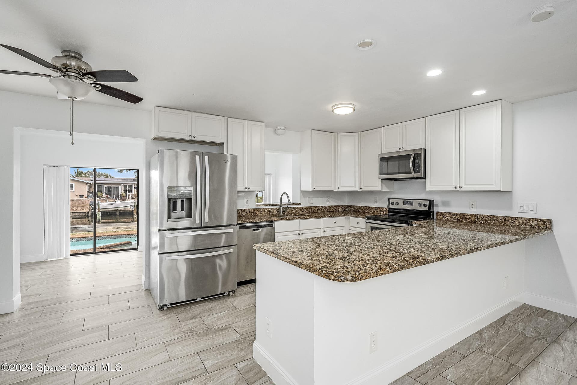 1730 E Riviera Drive photo 7