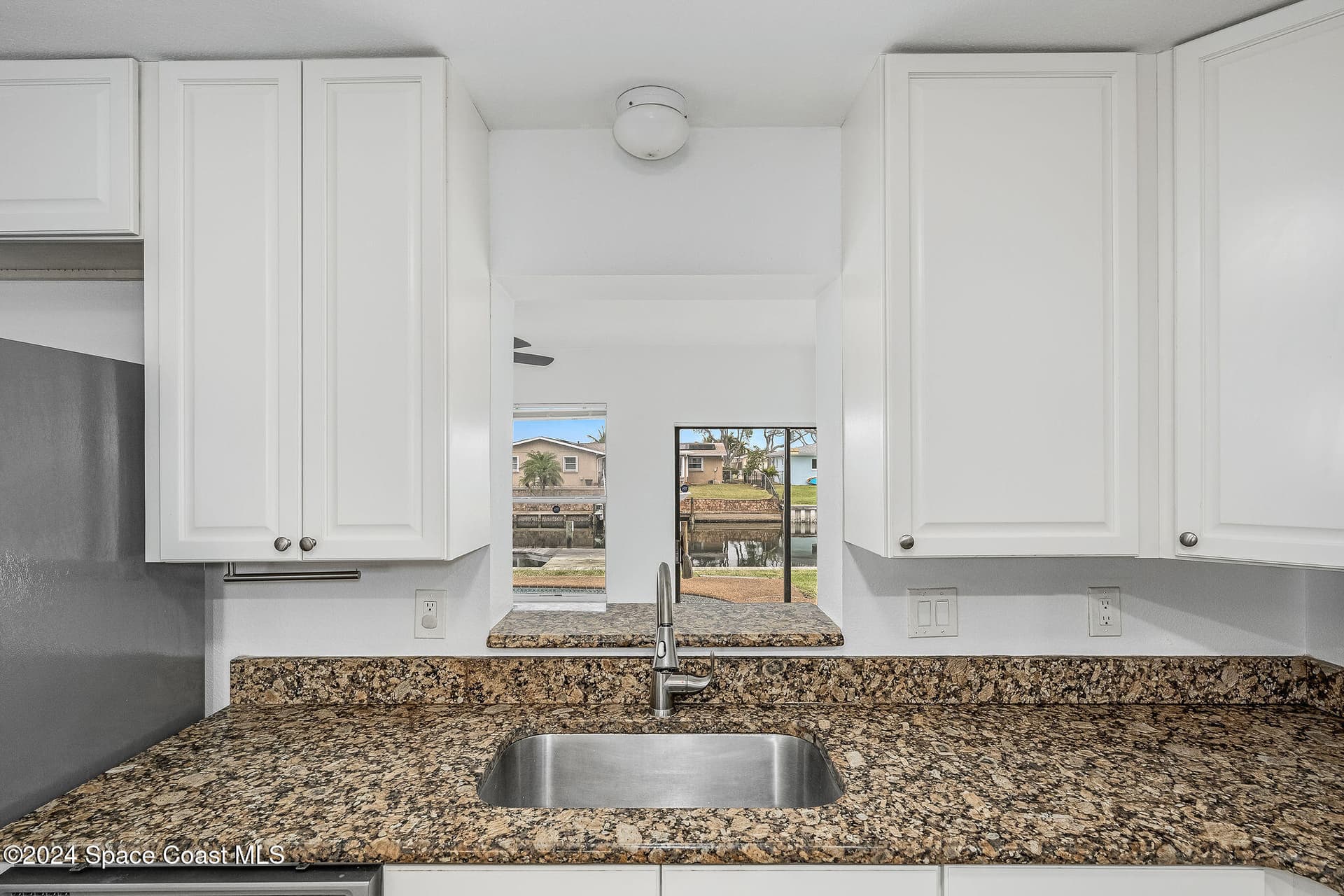 1730 E Riviera Drive photo 10