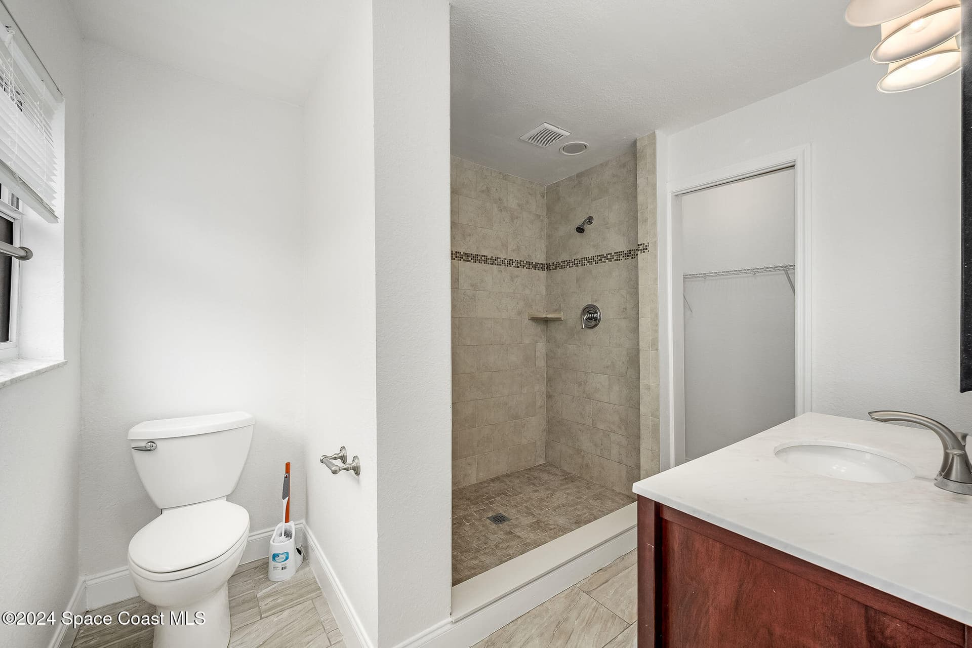 1730 E Riviera Drive photo 13