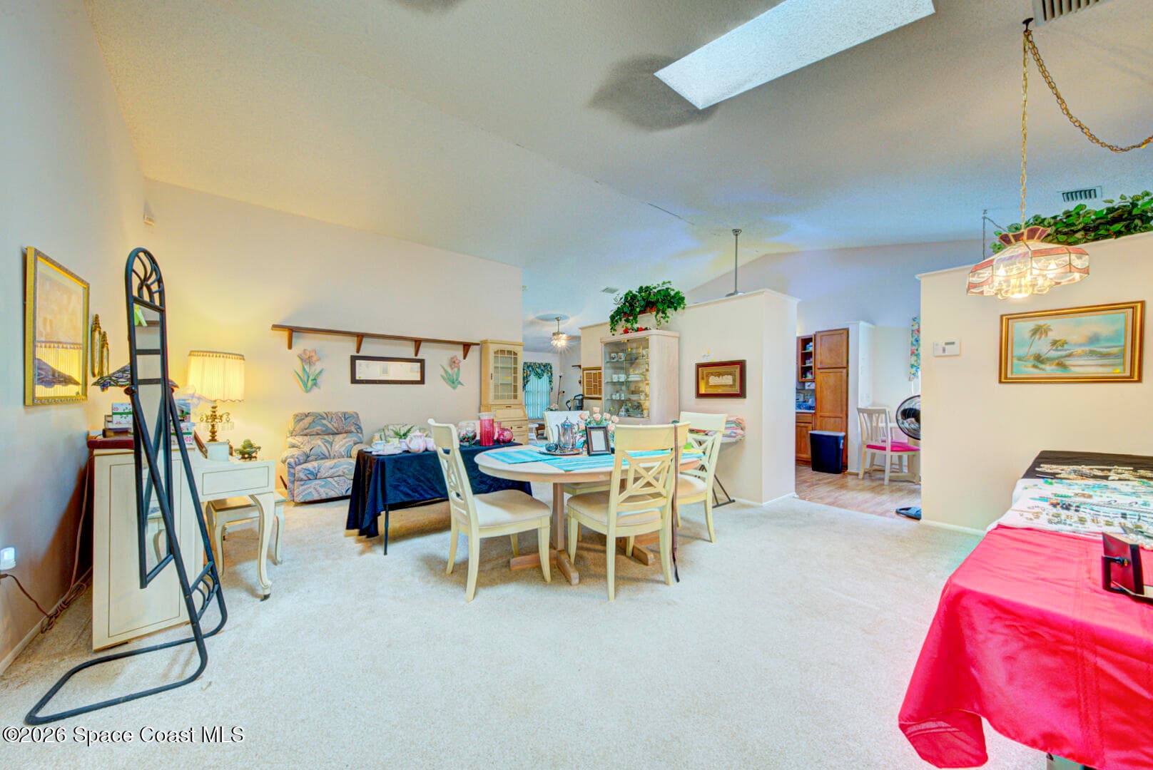 1607 Clover Circle photo 6
