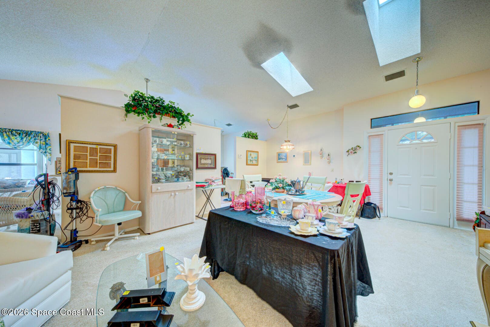 1607 Clover Circle photo 8