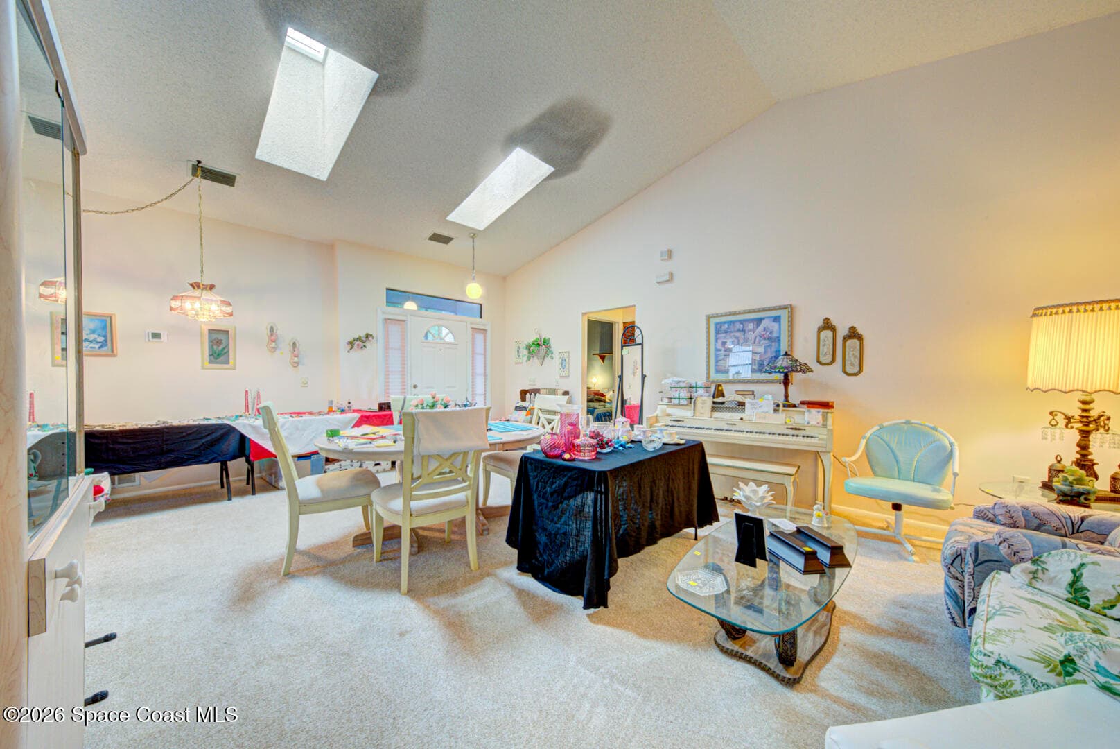 1607 Clover Circle photo 9