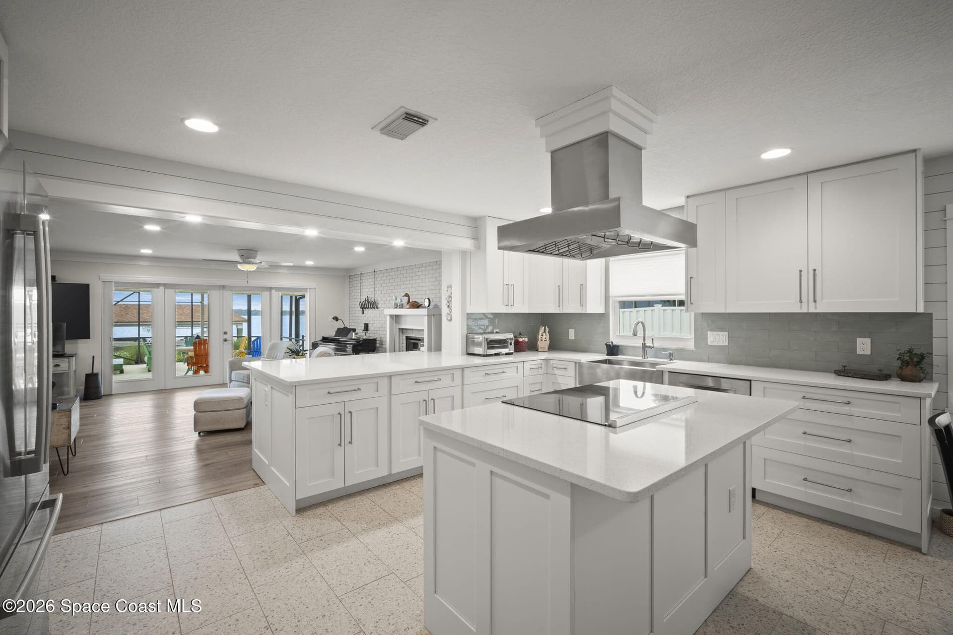 1185 Carrigan Boulevard photo 5