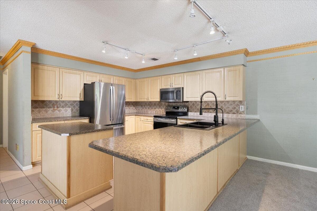 1016 48th Terrace photo 10