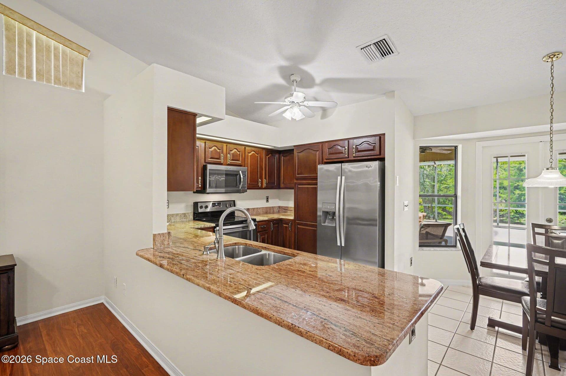 1490 Goldrush Avenue photo 9