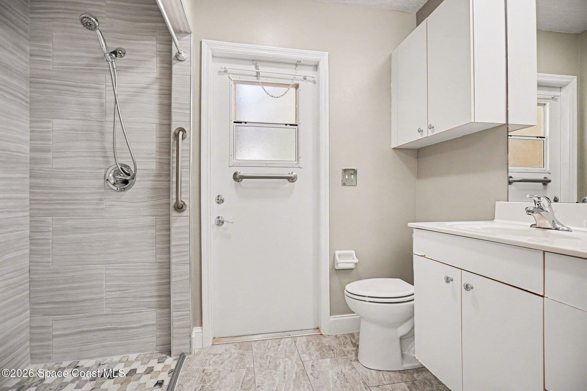 1490 Goldrush Avenue photo 18