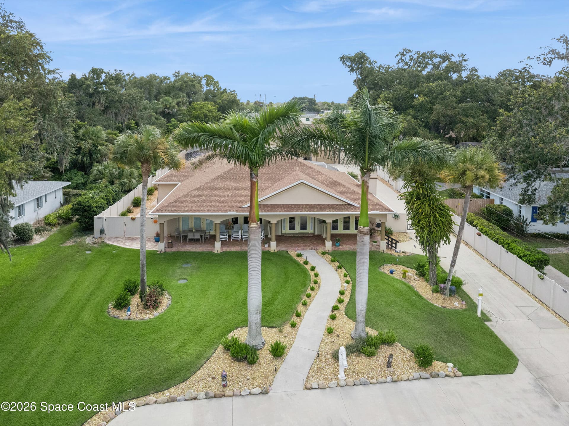 949 N Indian River Drive photo 2