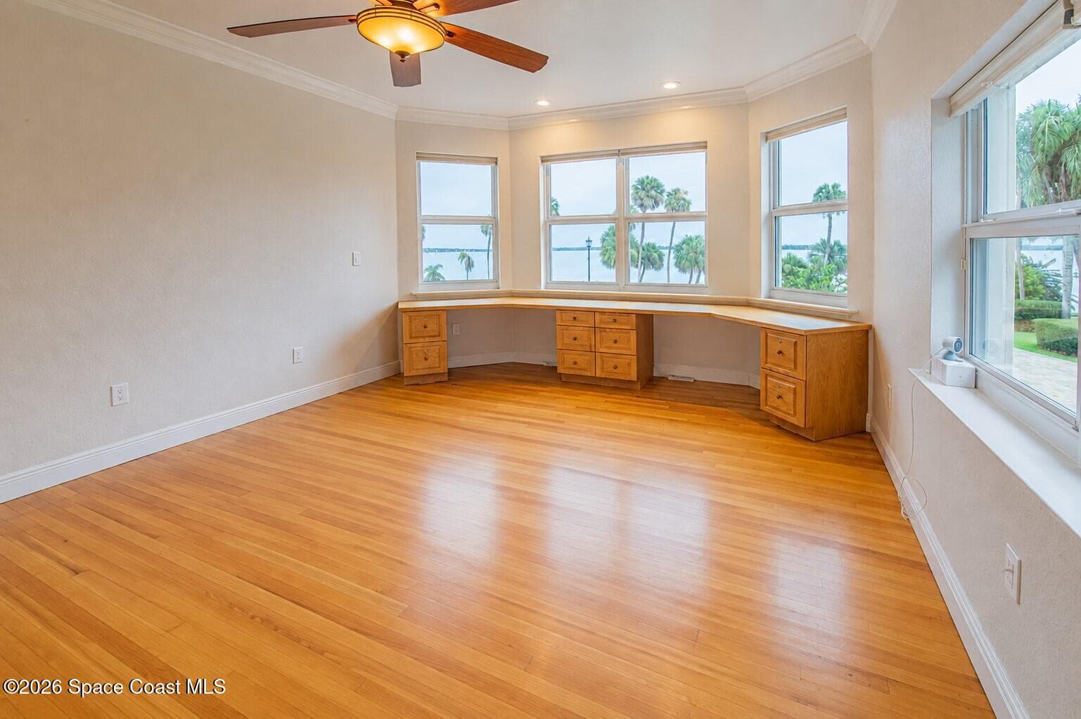 1613 N Indian River Drive photo 23