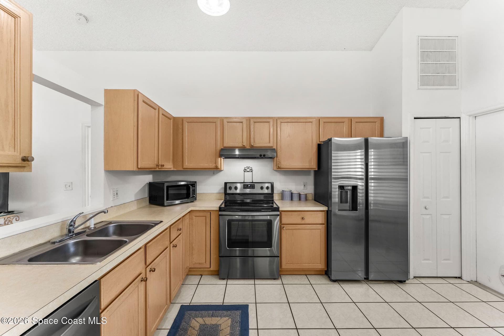 1623 Vista Lake Circle photo 11