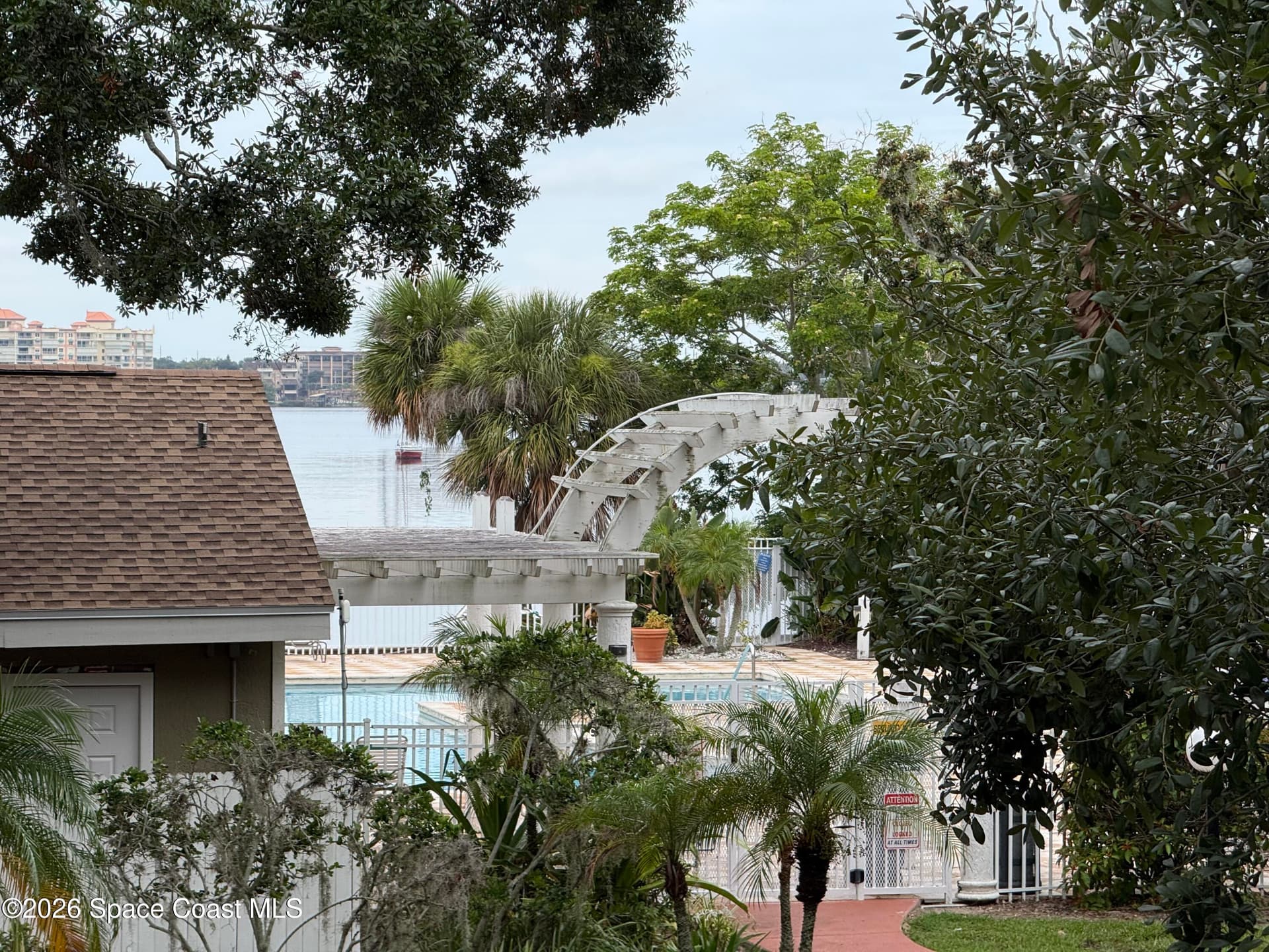 225 S Tropical Trail 207 photo 4