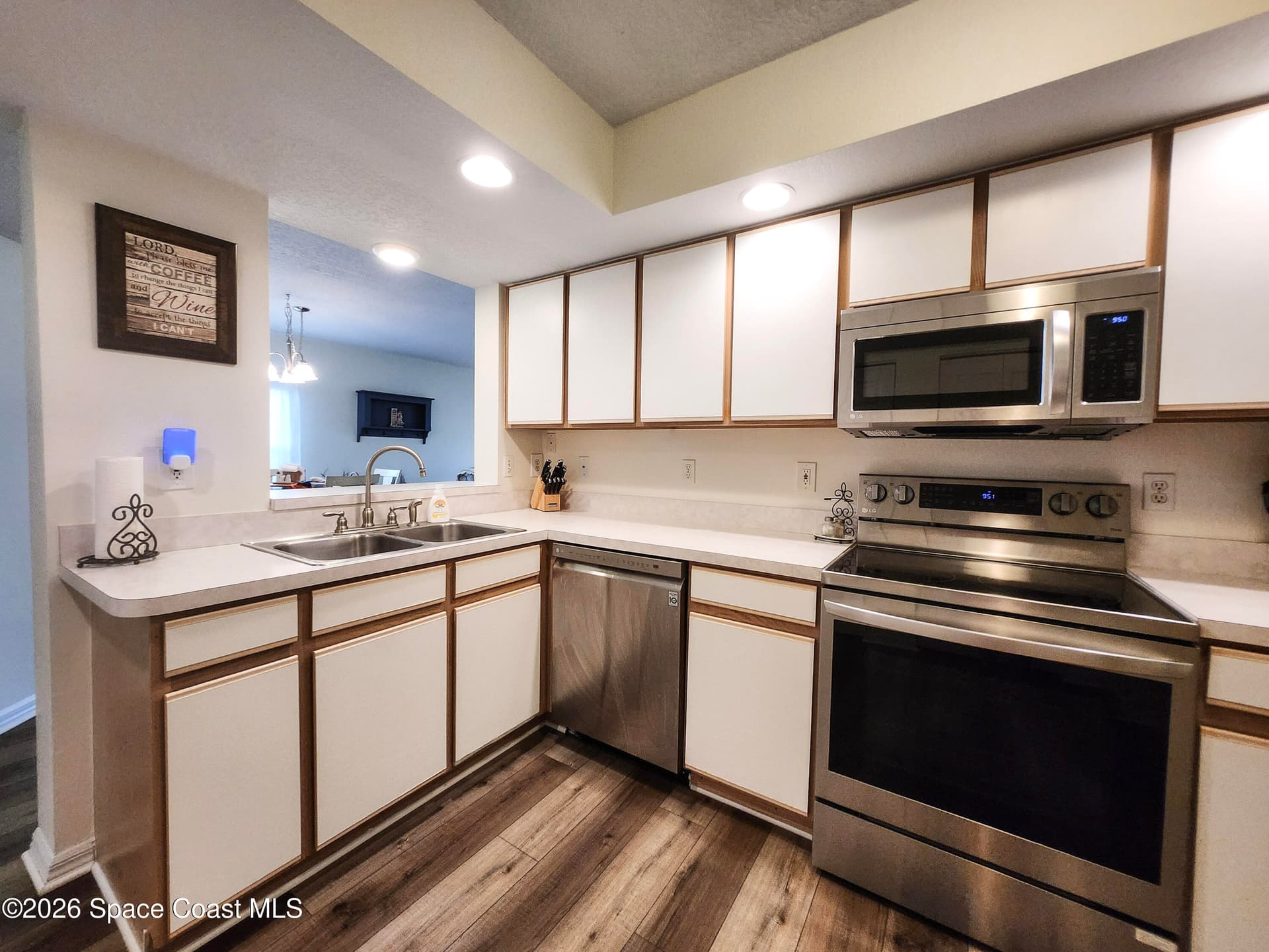 640 S Brevard Avenue 1211 photo 25