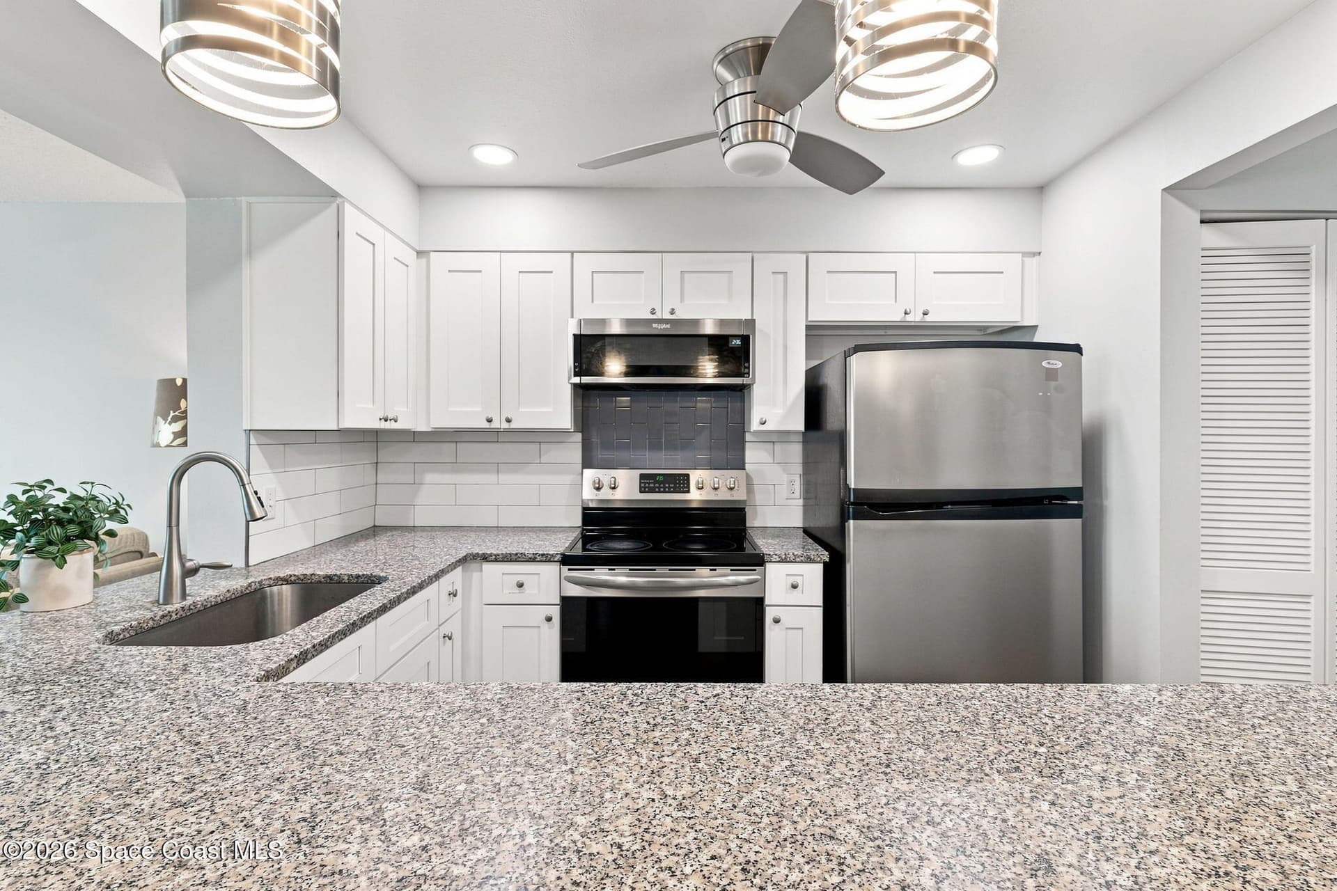 2225 Highway A1a 706 photo 5