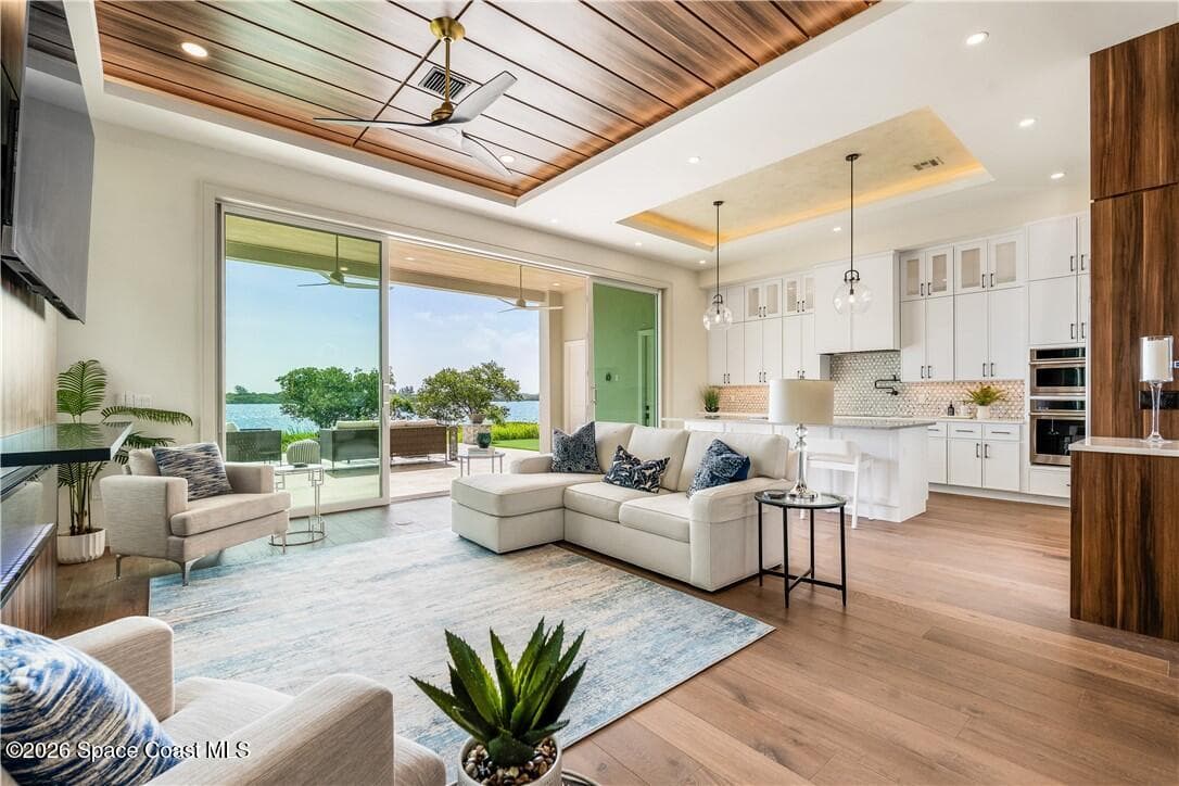 4842 S Harbor Drive photo 9