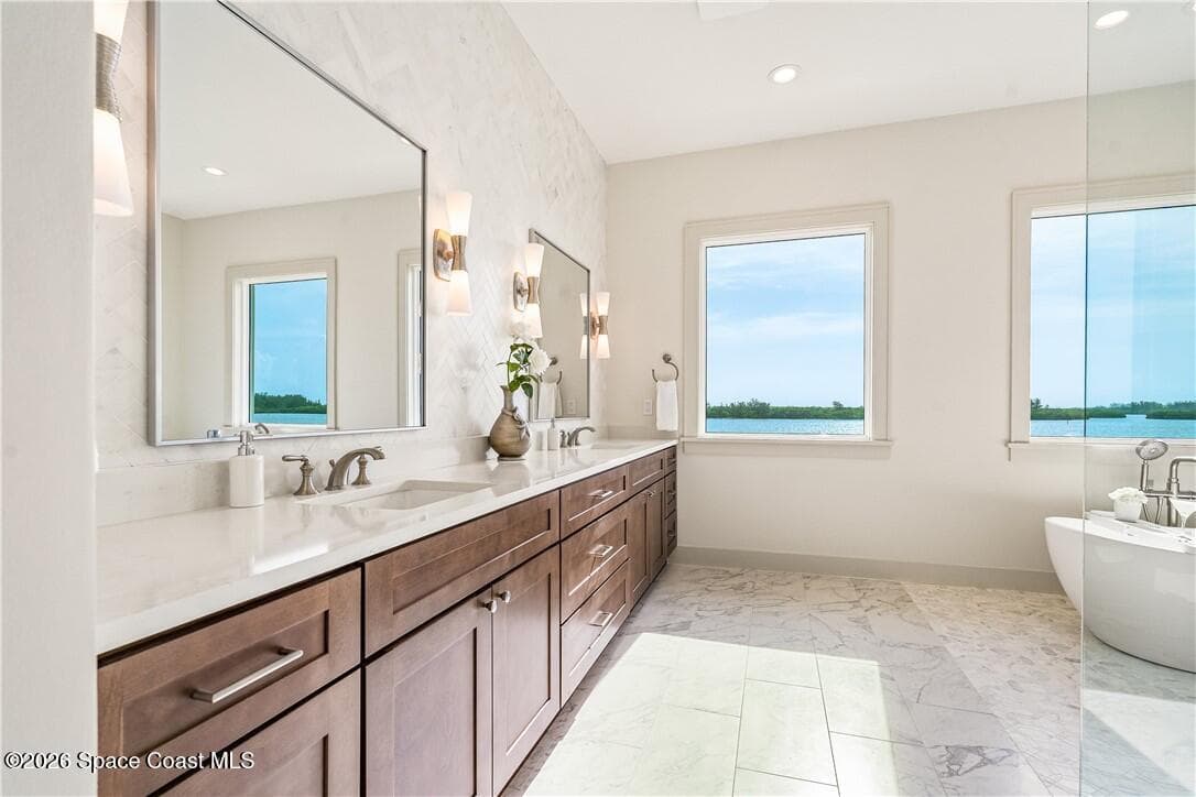 4842 S Harbor Drive photo 16