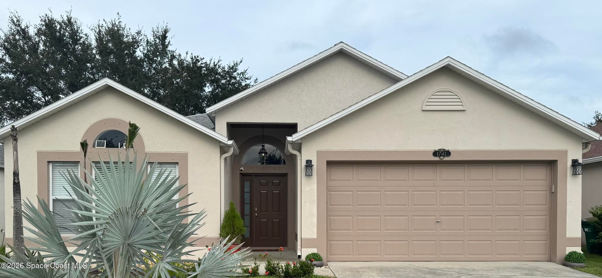 1741 Brookshire Circle photo 1