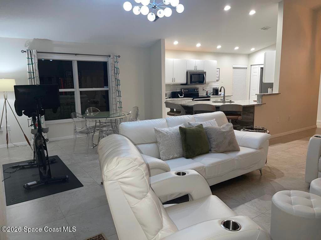 1741 Brookshire Circle photo 3