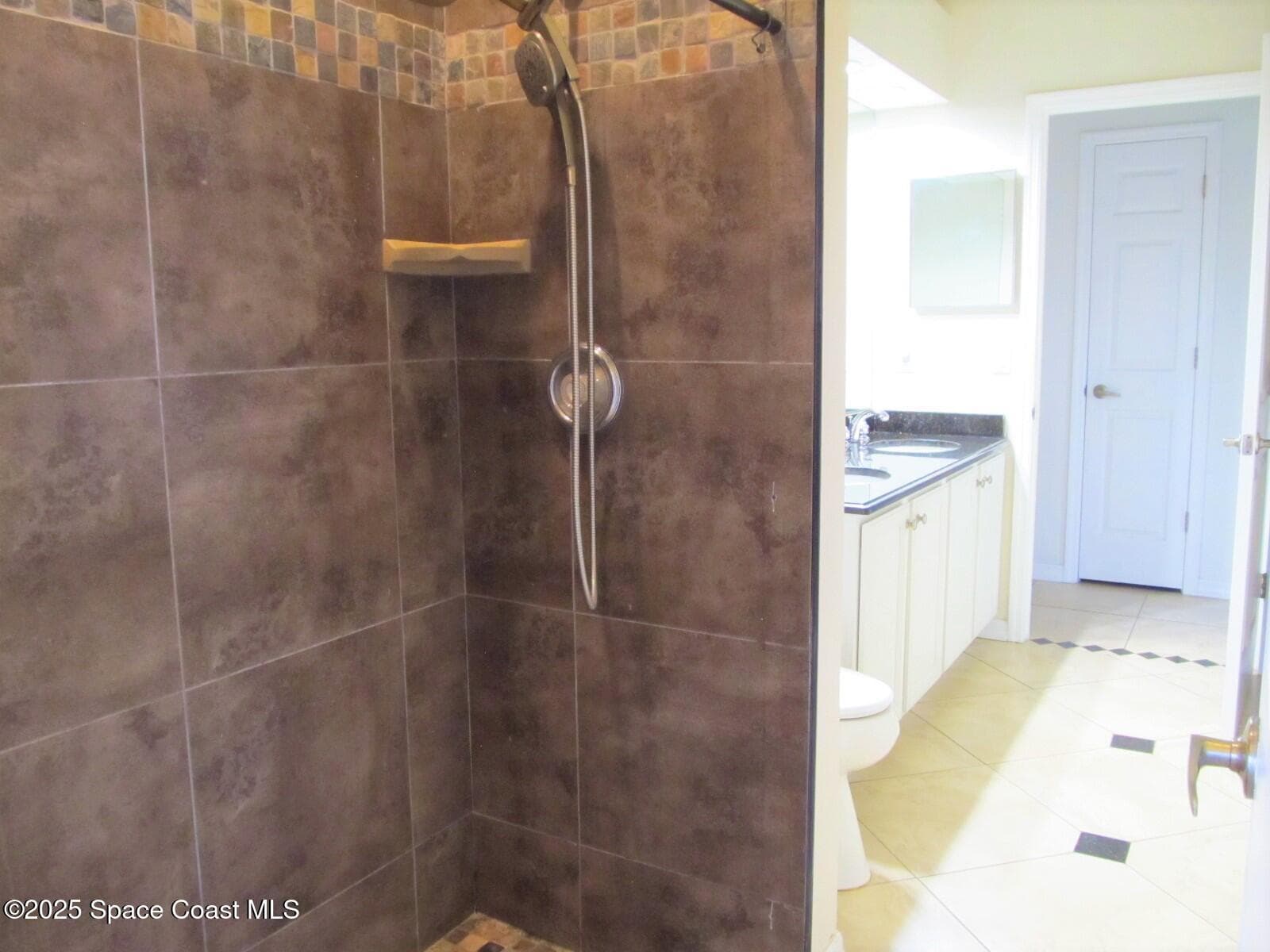 986 Fostoria Drive photo 24