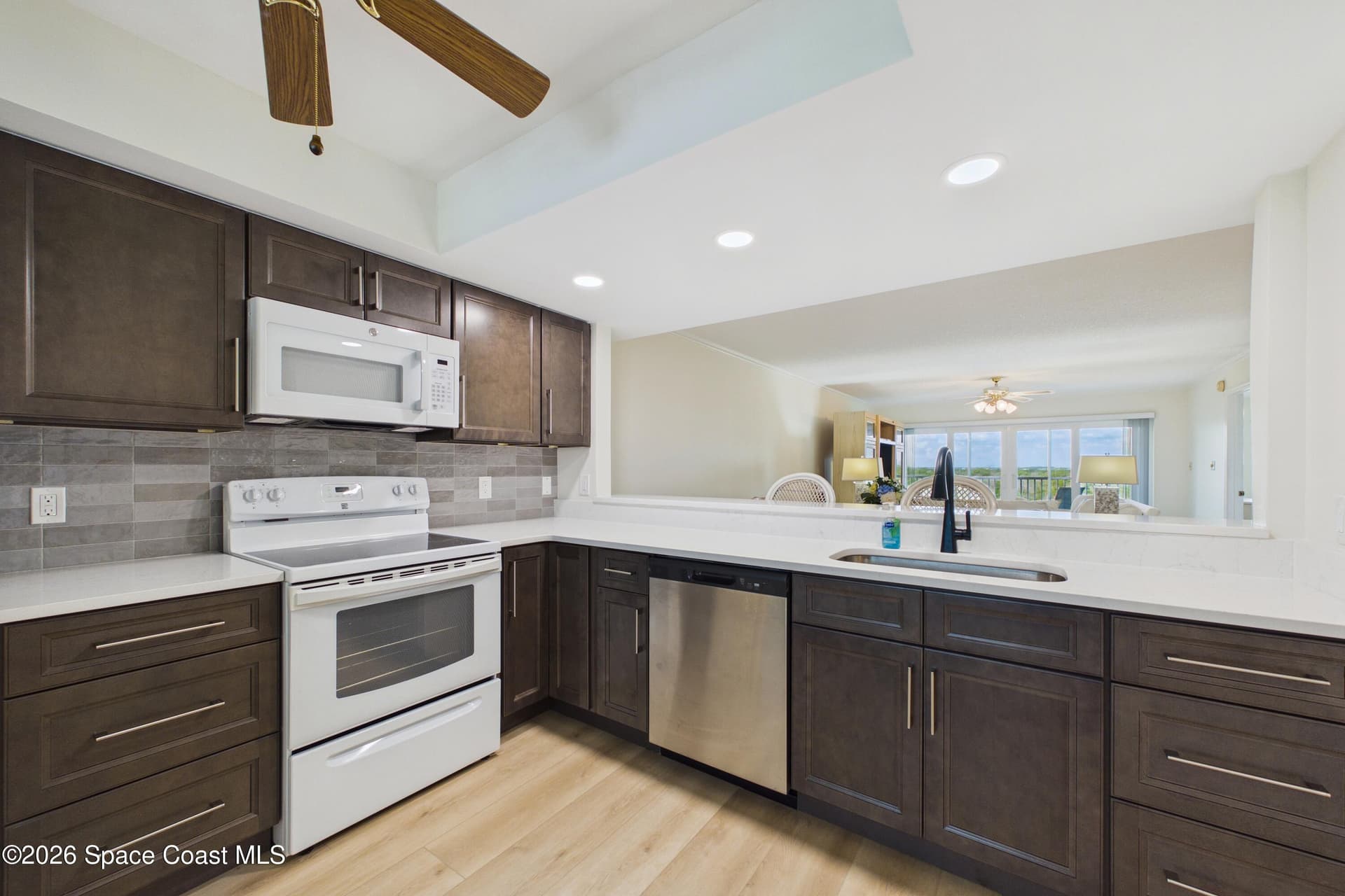 540 S Brevard Avenue 446 photo 16