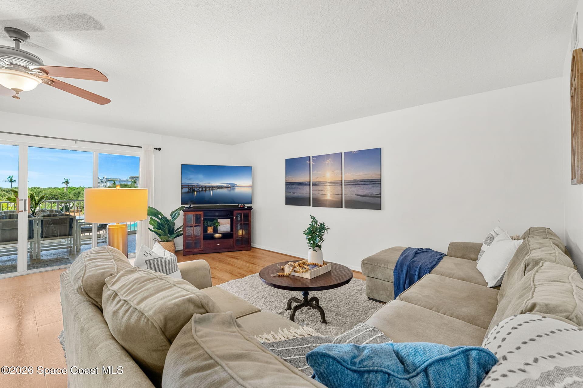 604 Shorewood Drive B302 photo 22