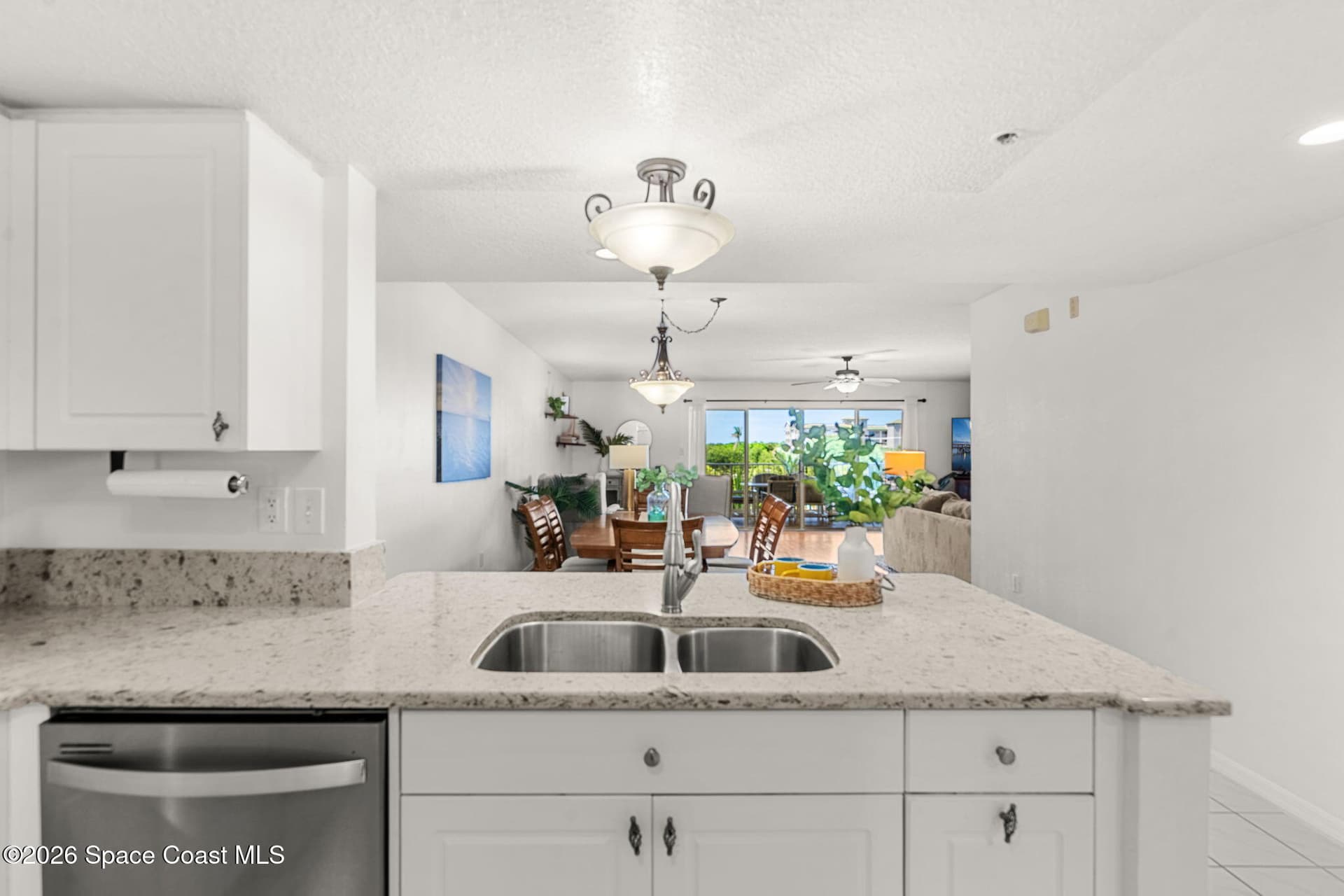 604 Shorewood Drive B302 photo 12