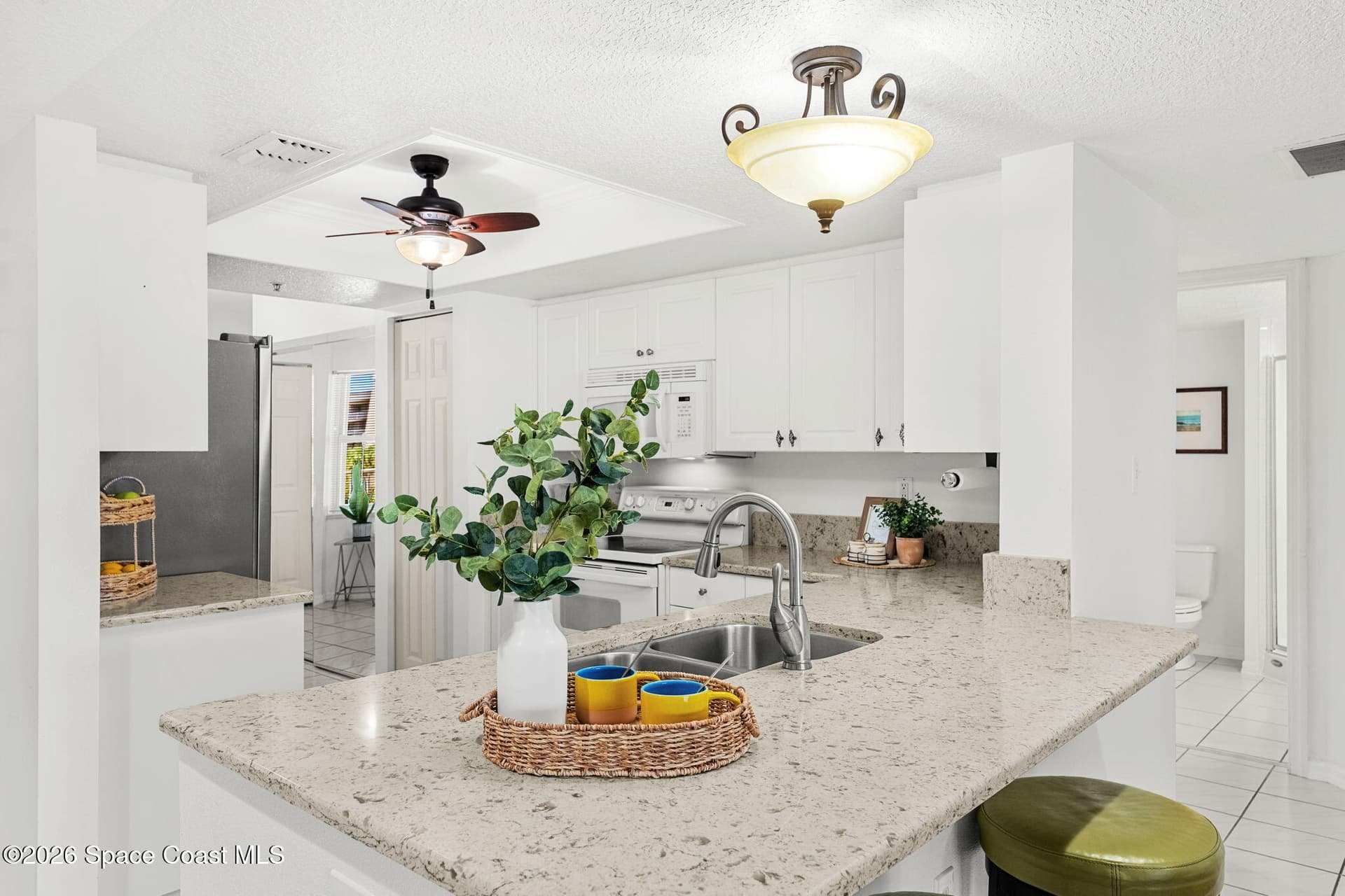 604 Shorewood Drive B302 photo 15