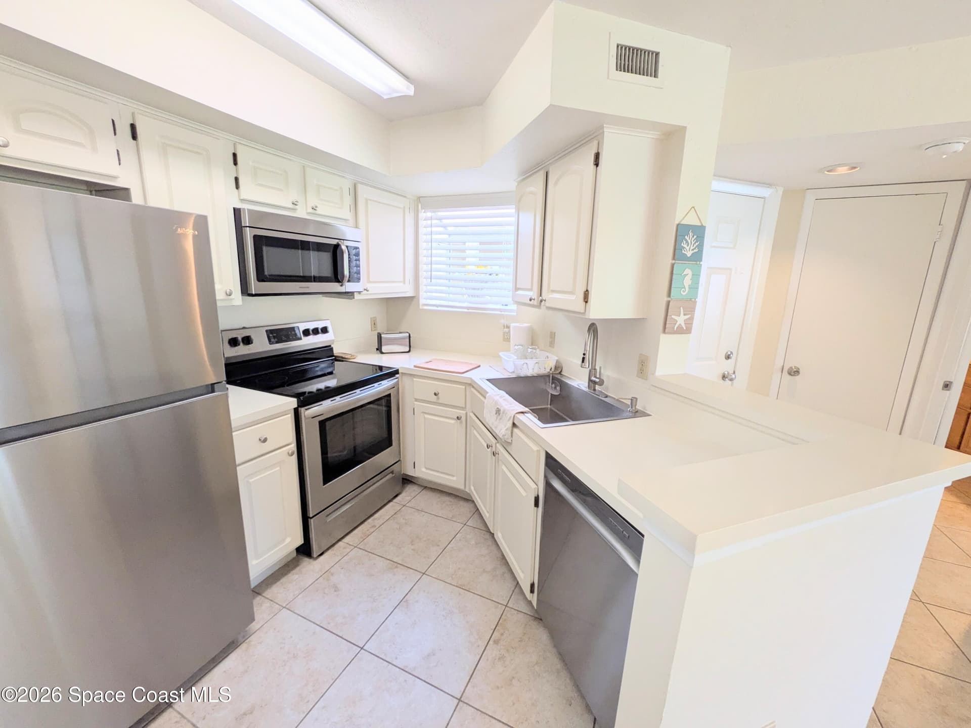 1800 Charlesmont Drive 6-107 photo 8