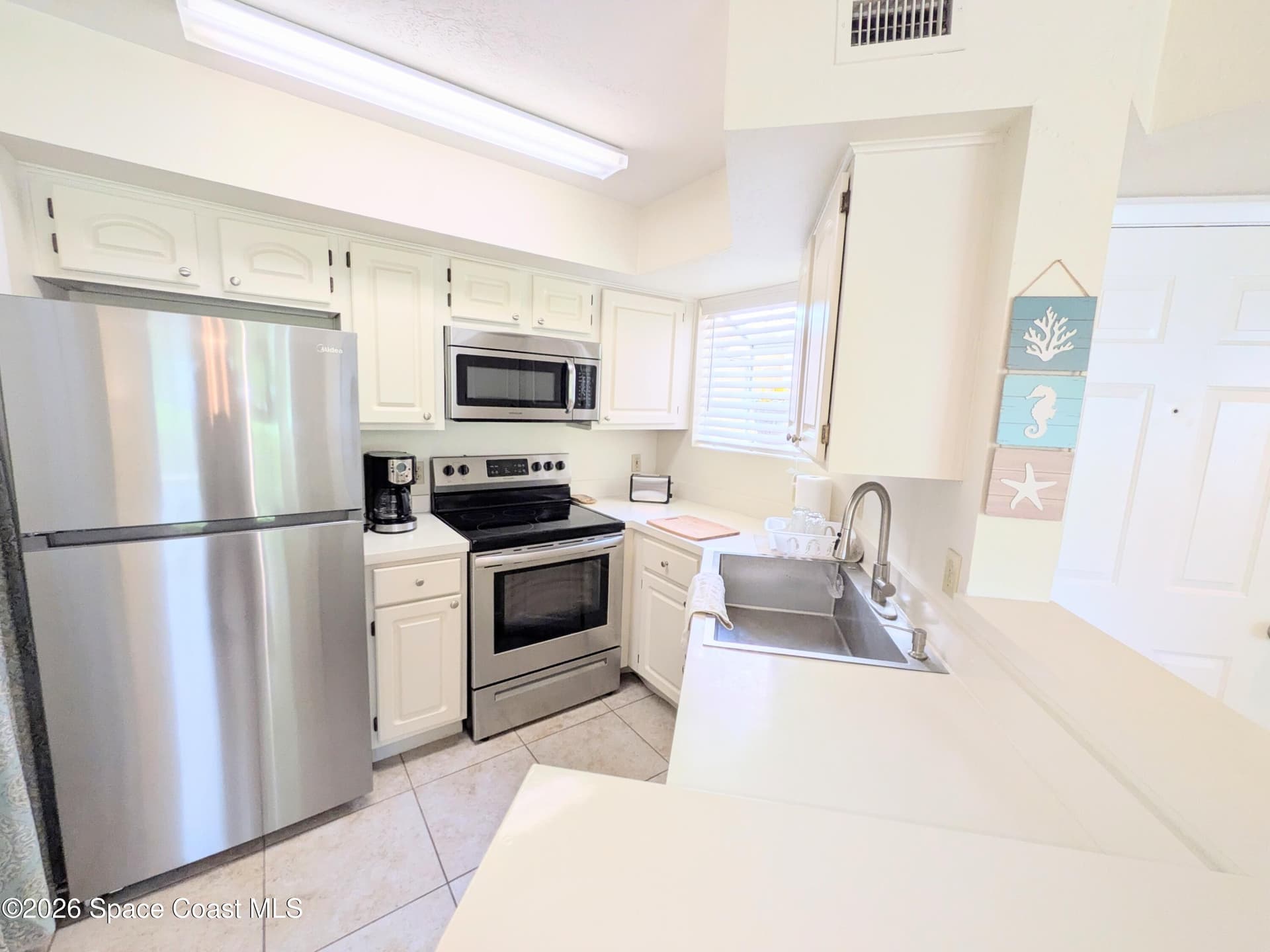 1800 Charlesmont Drive 6-107 photo 9