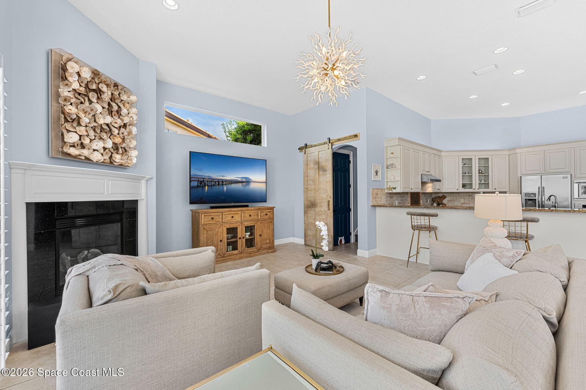242 Flanders Drive photo 19