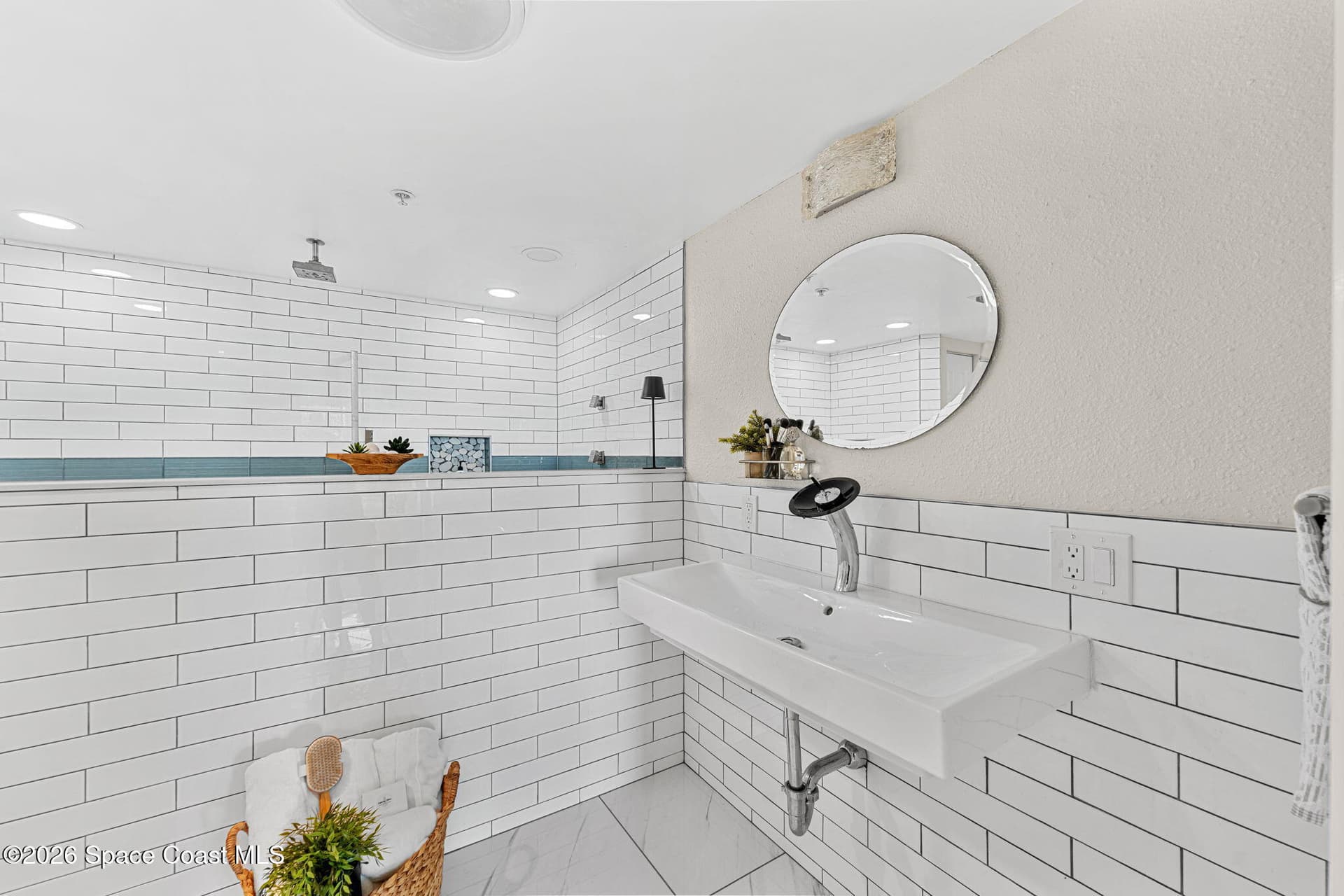 1505 N Highway A1a 302 photo 20