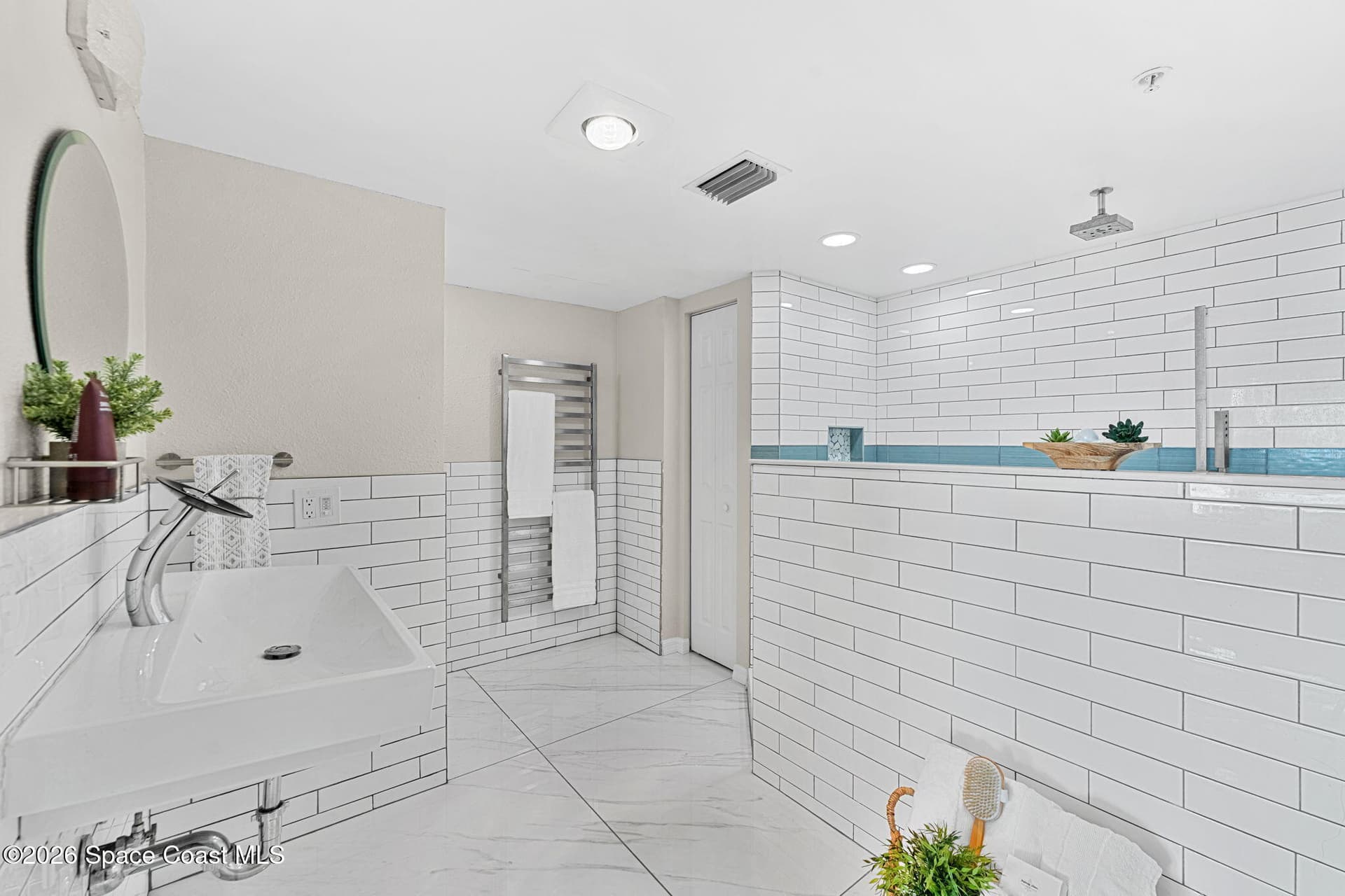 1505 N Highway A1a 302 photo 19