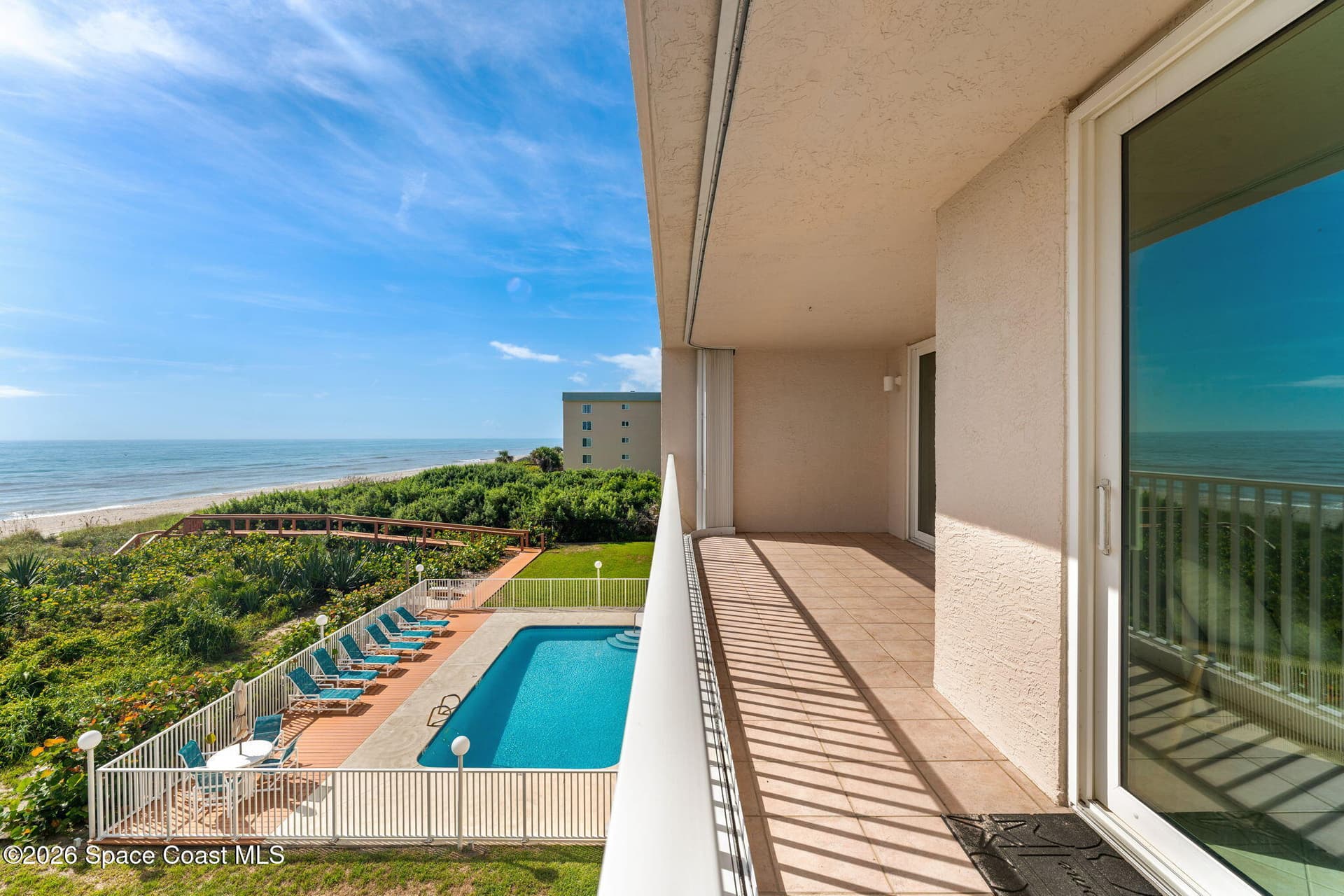 1505 N Highway A1a 302 photo 4