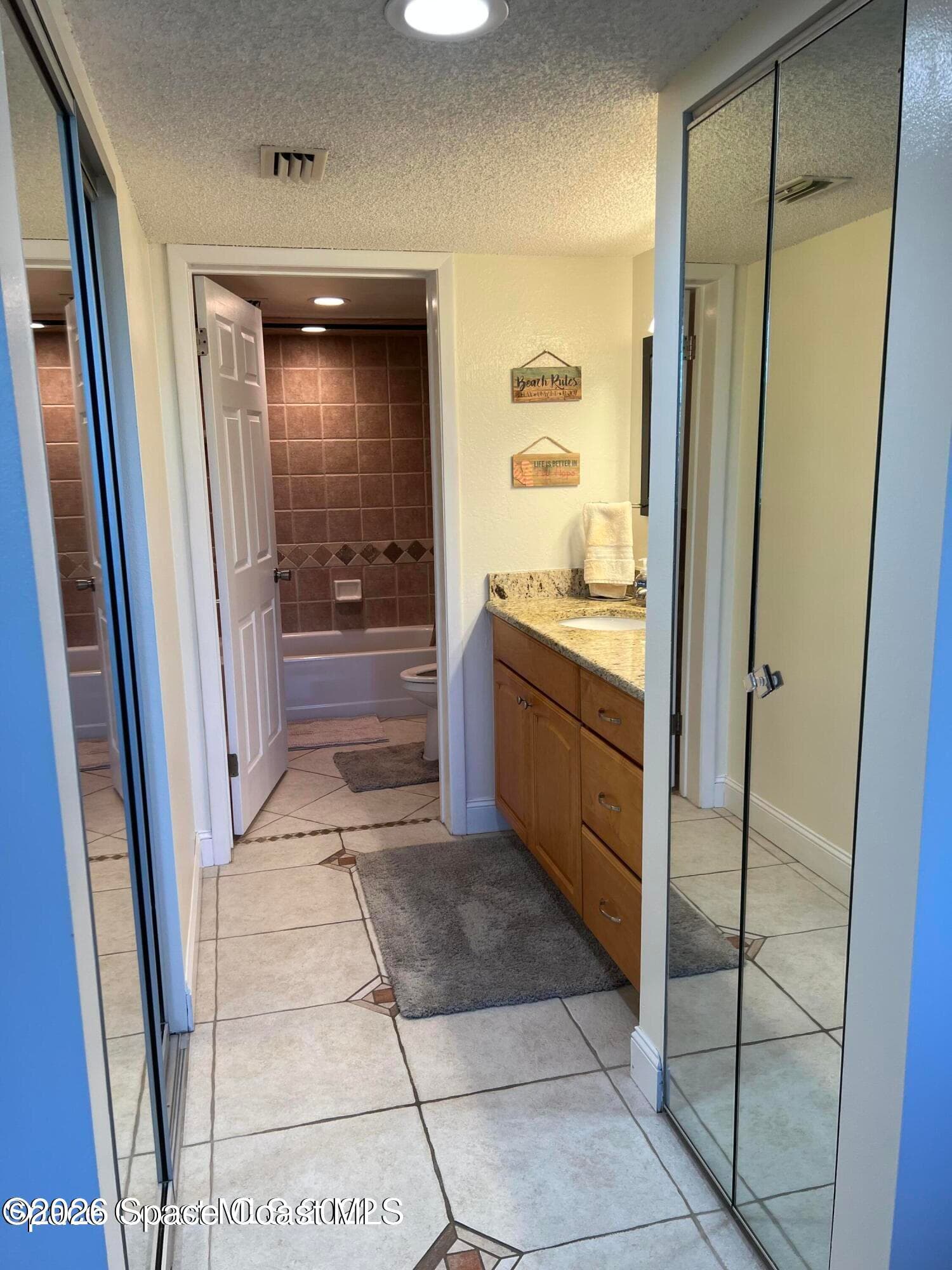 300 Columbia Drive 1103 photo 12