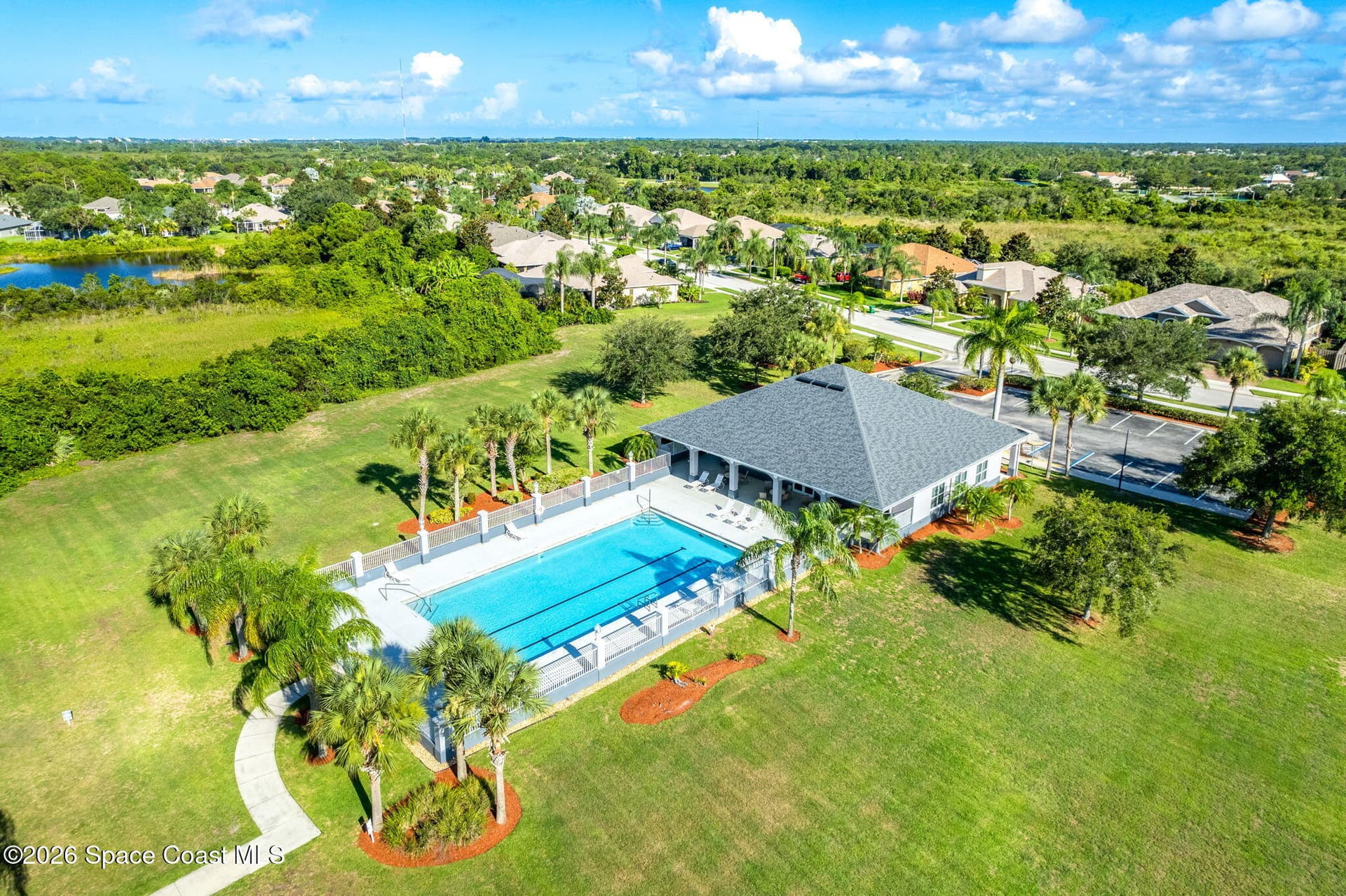 1426 Clubhouse Drive photo 3