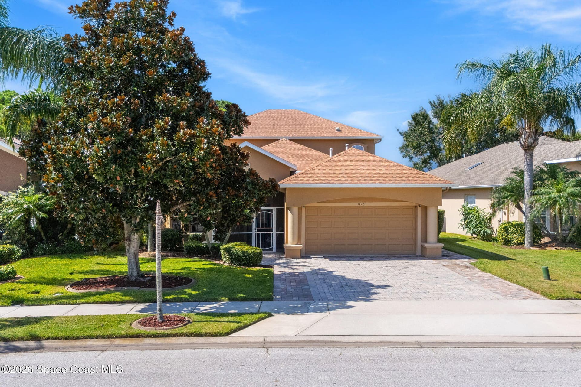 1426 Clubhouse Drive photo 5