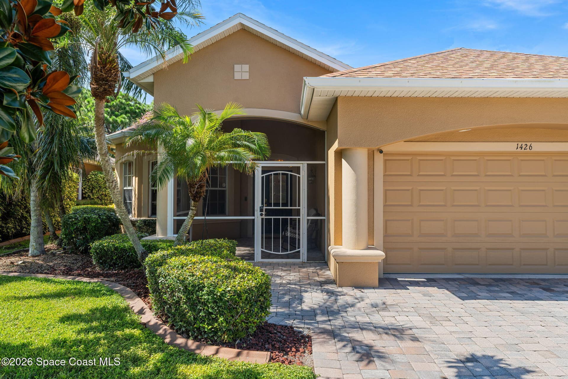 1426 Clubhouse Drive photo 6