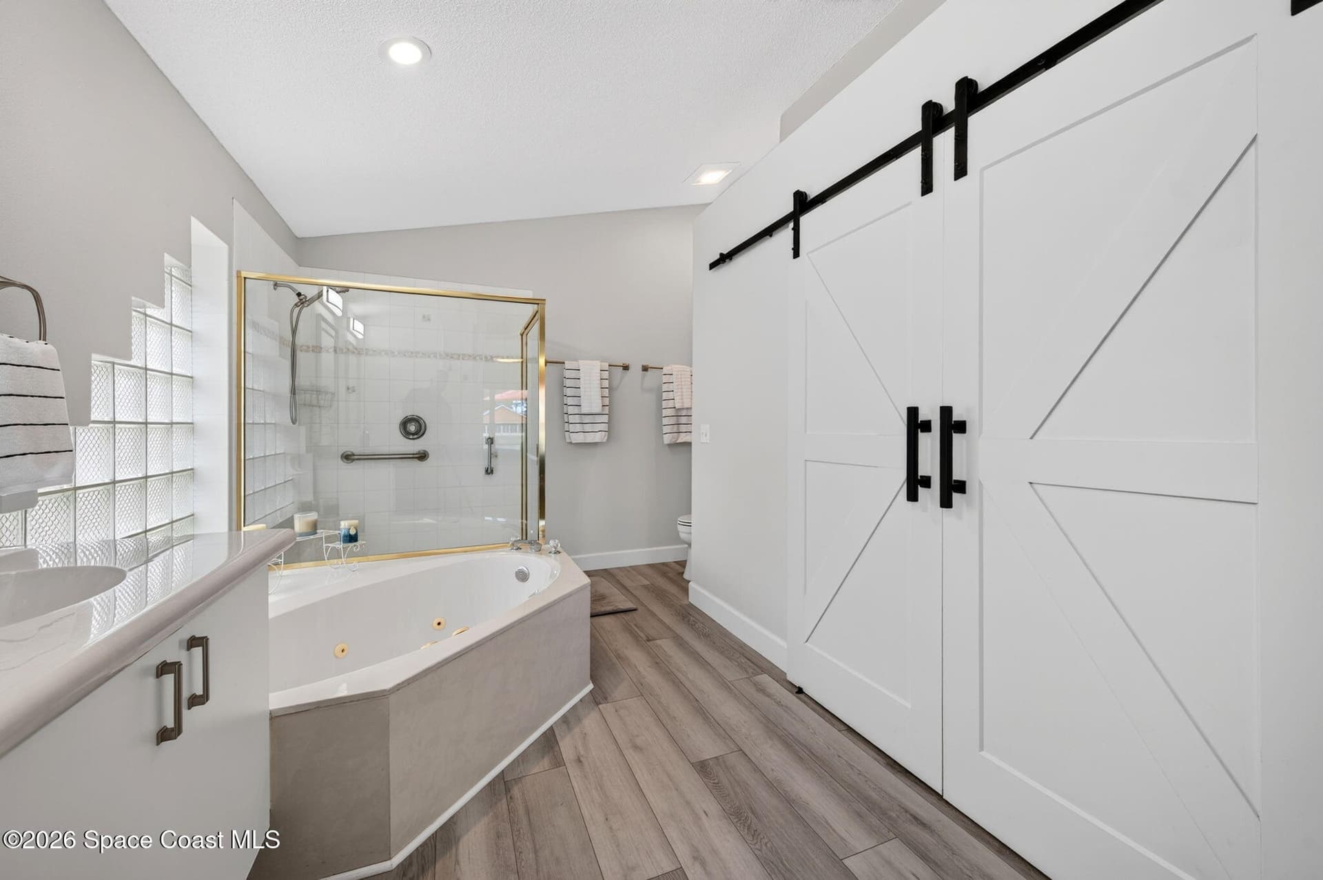 3823 Saint Armens Circle photo 19
