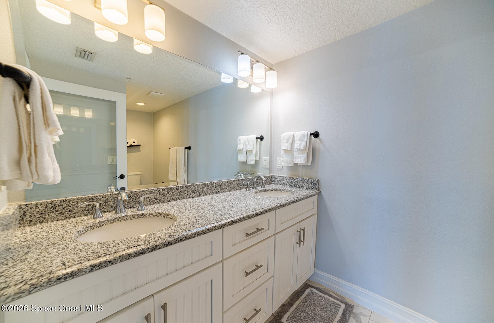 1805 Riverside Drive 302 photo 12