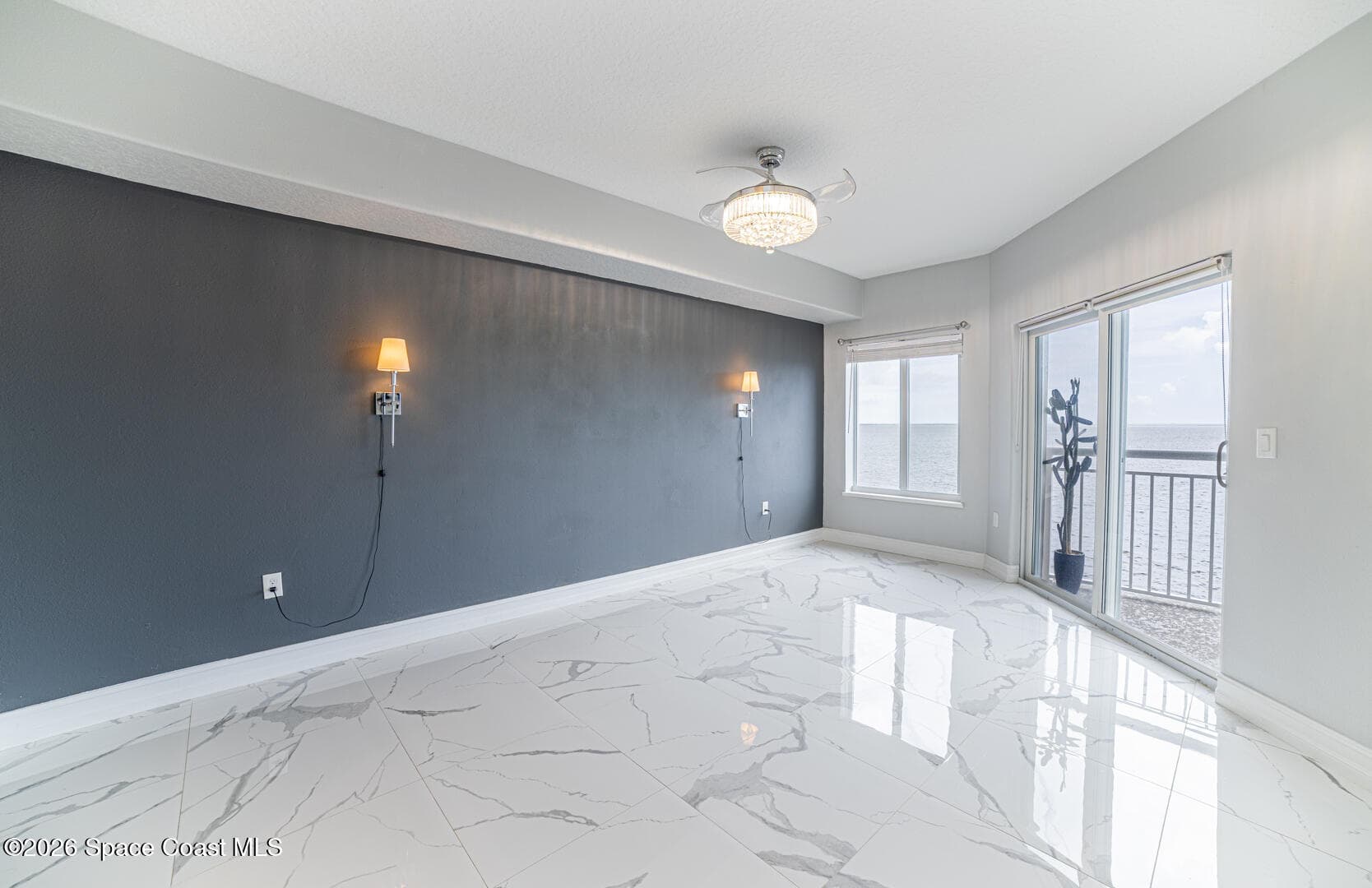 1805 Riverside Drive 302 photo 9