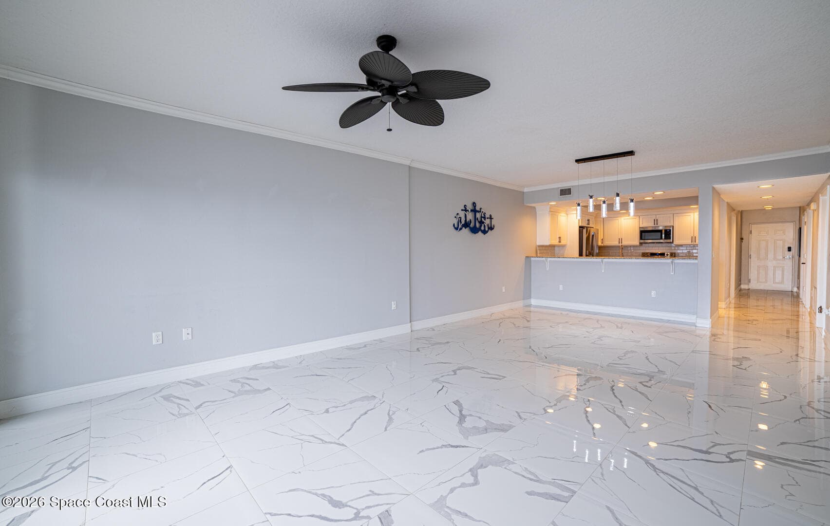 1805 Riverside Drive 302 photo 3