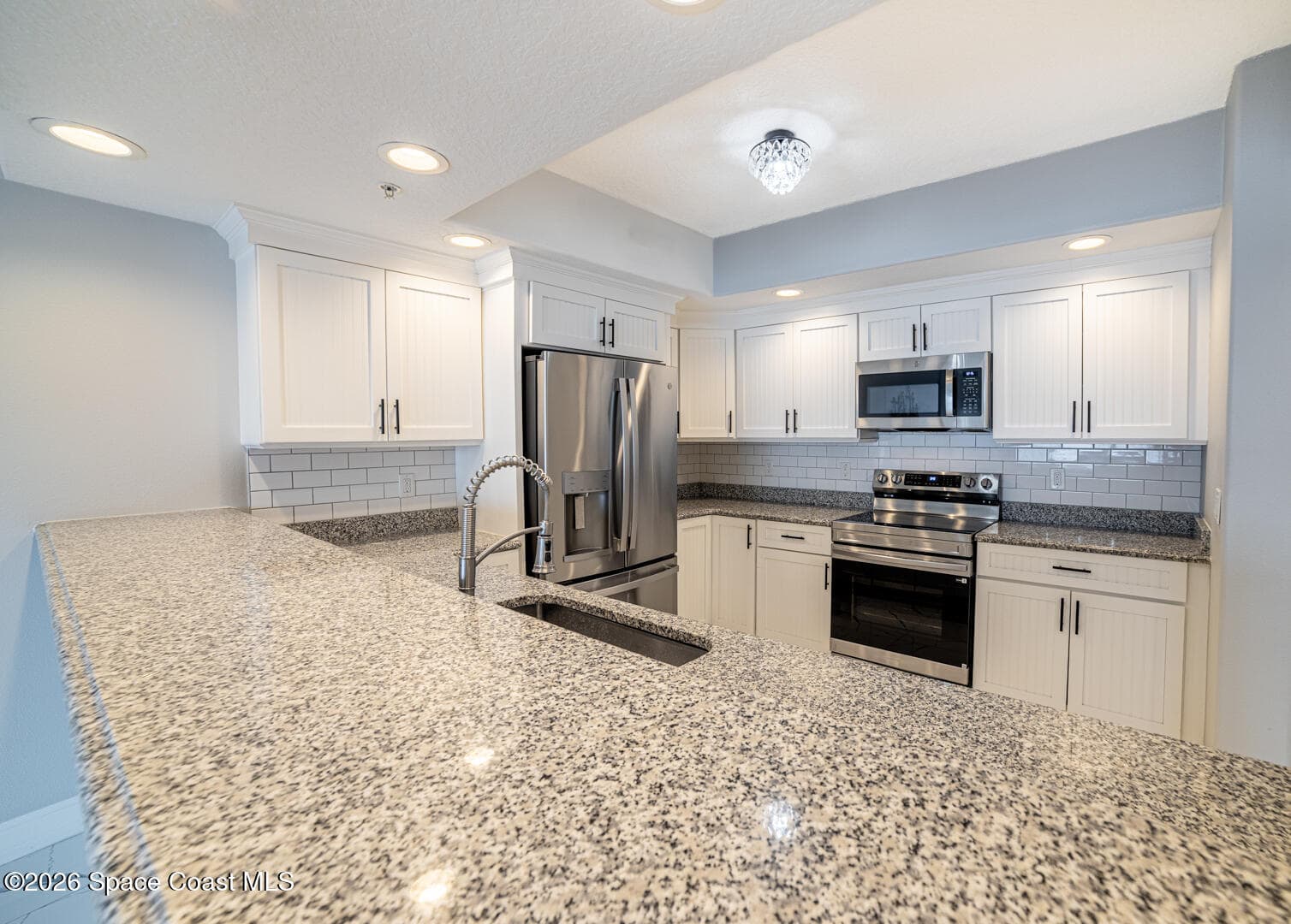 1805 Riverside Drive 302 photo 6